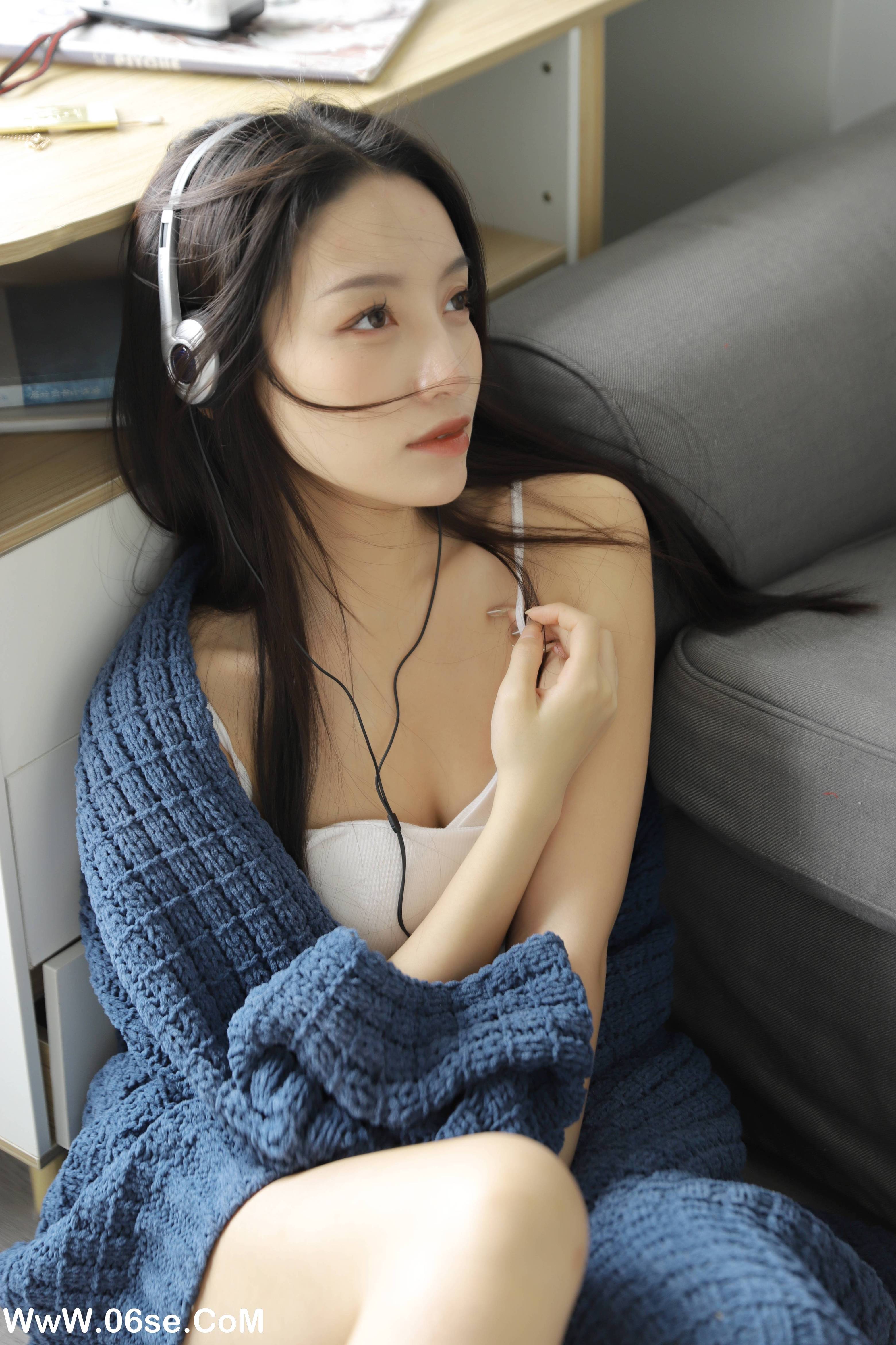 图片[35]-[YITUYU艺图语]2022.11.03 阿尔卑斯 柠萌婧啊[38+1P／319MB]-六色网