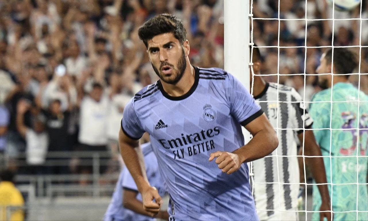 Marco Asensio бритые ноги