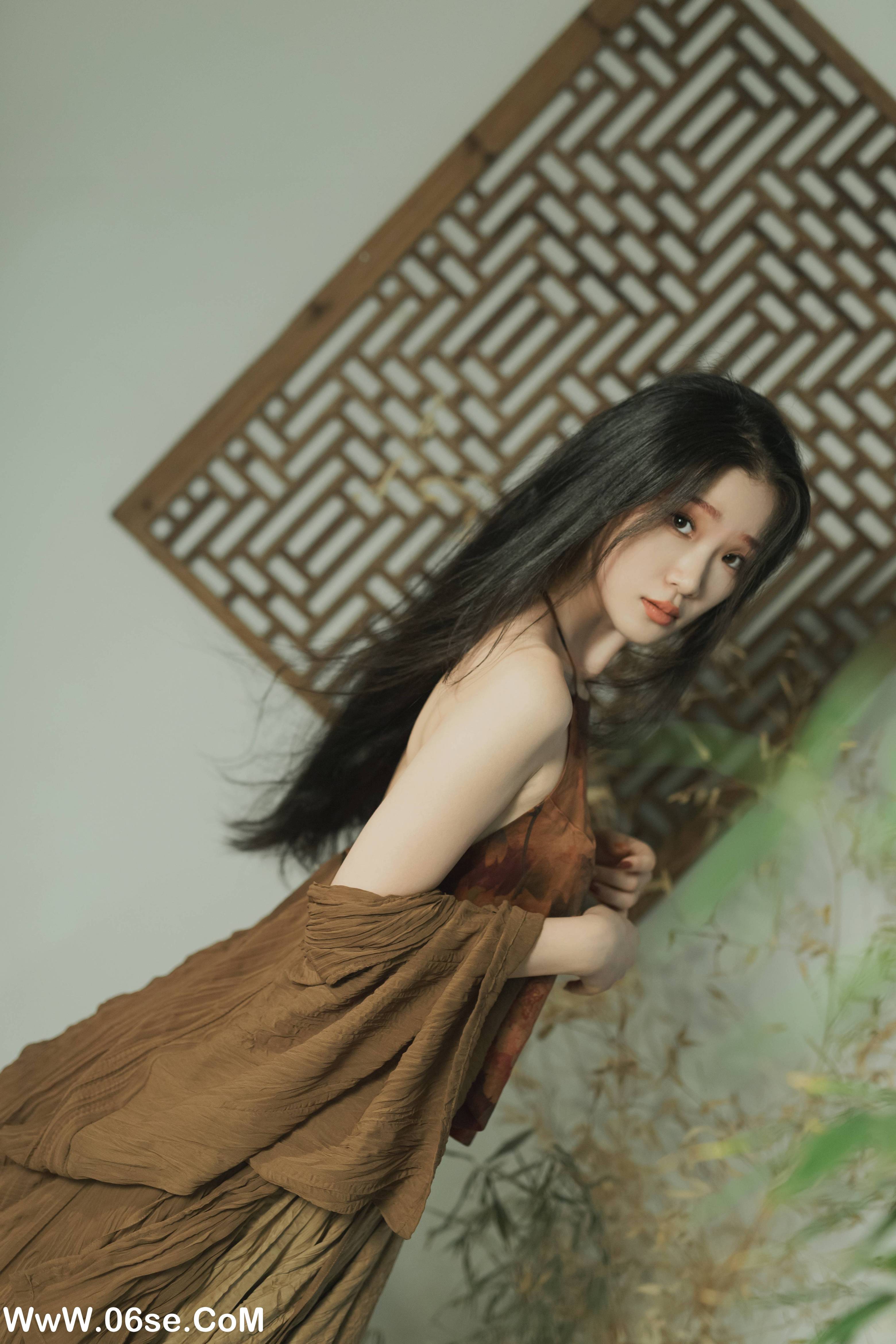 图片[26]-[YITUYU艺图语]2022.09.03 素衣 相望回首喵喵喵[34+1P／379MB]-六色网