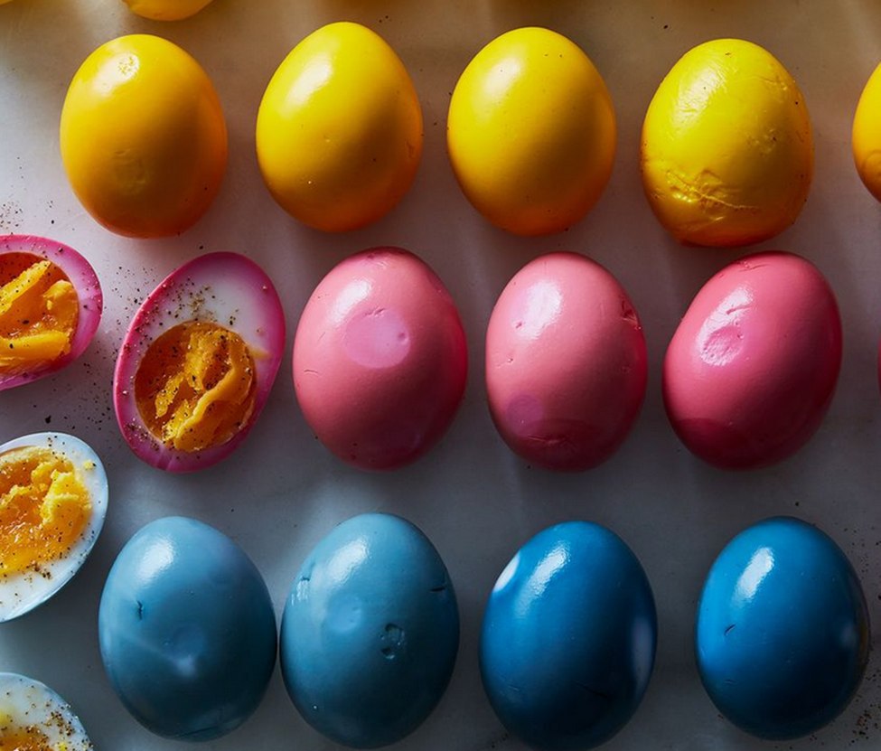 Разноцветные яйца натуральные
