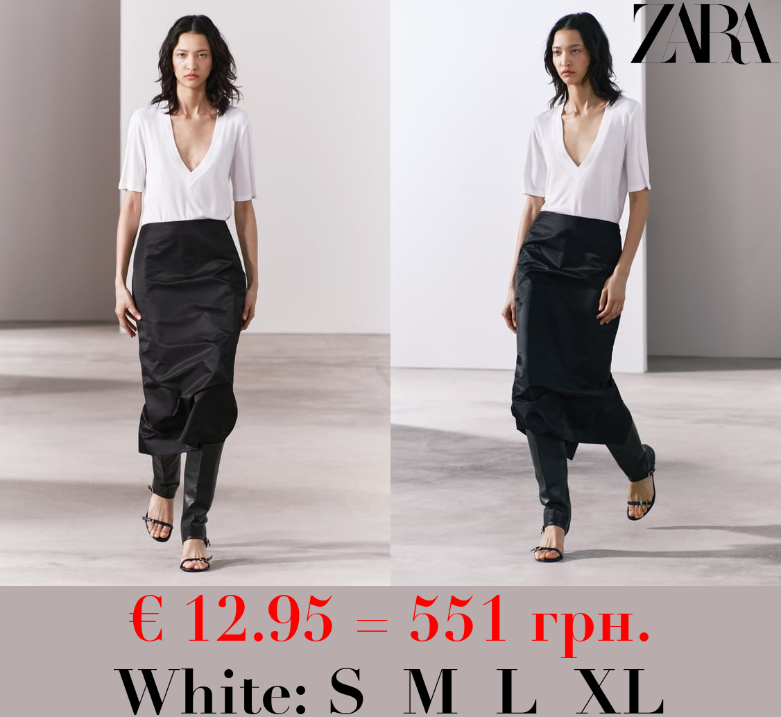 FLOWING V-NECK T-SHIRT