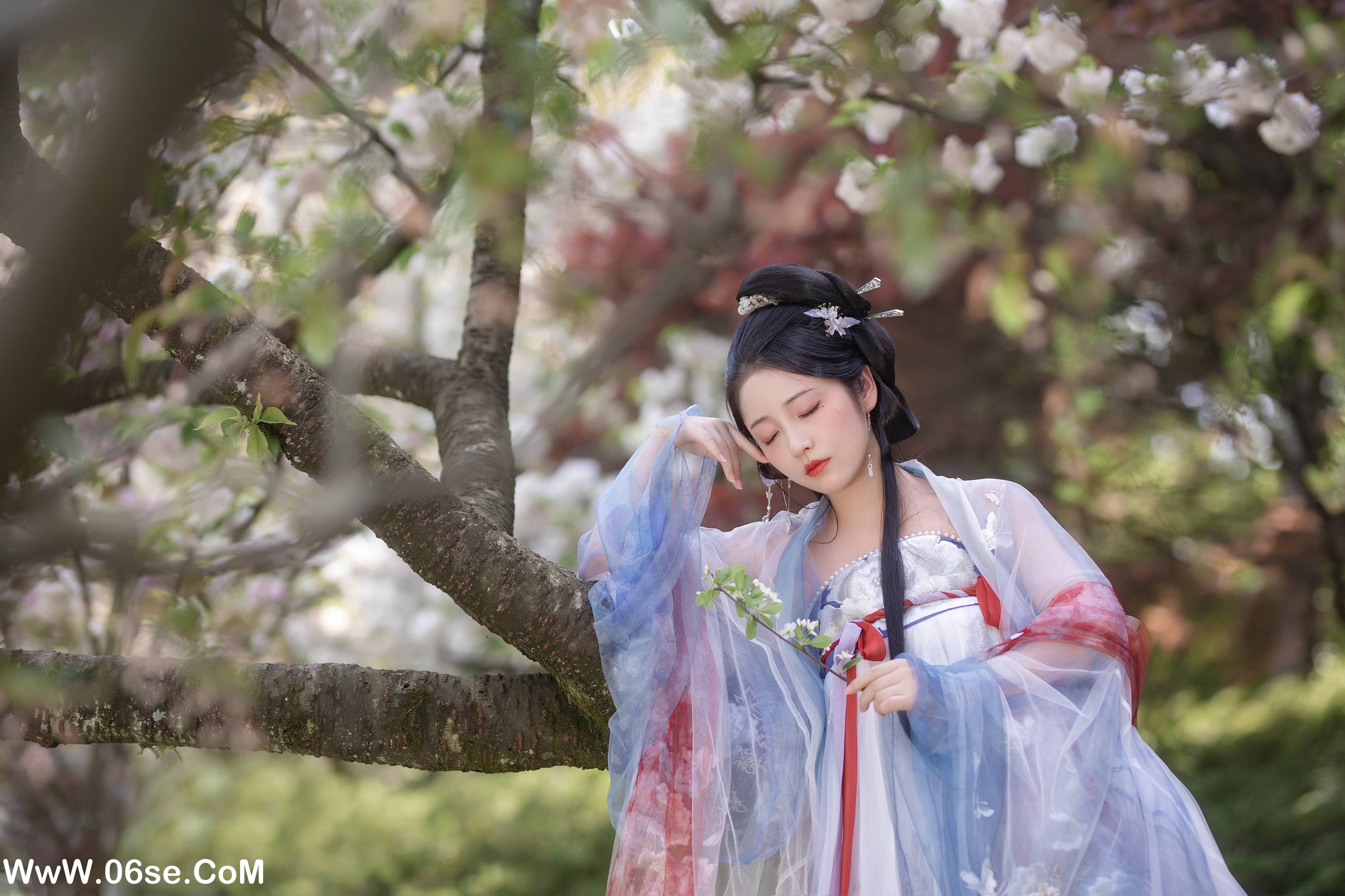 图片[15]-[YITUYU艺图语]2022.06.02 春 小温暖想要个大太阳[19P-320.86MB]-六色网
