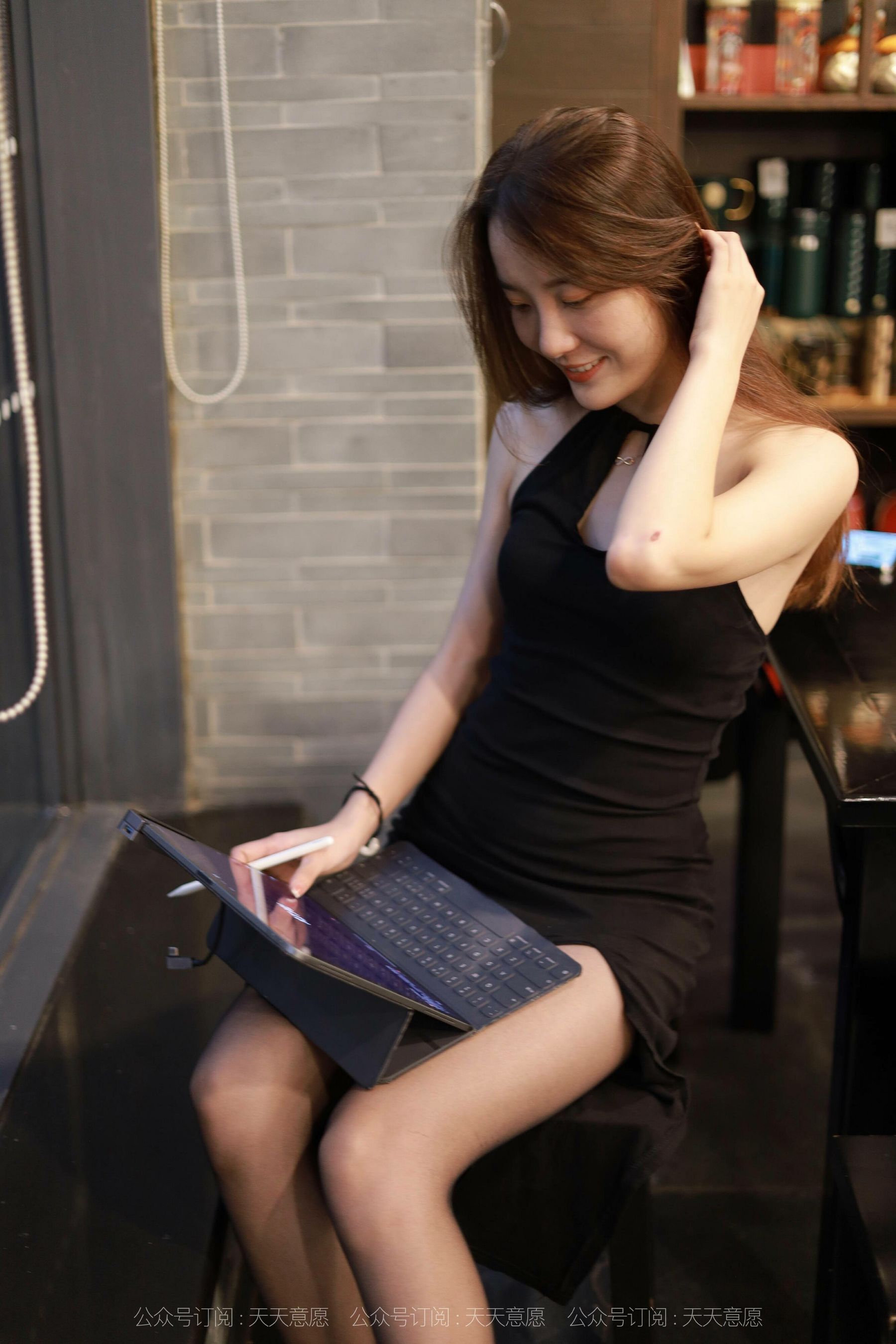 [IESS异思趣向]_模特：婉苹《黑色长裙》-写真图集共88P 3