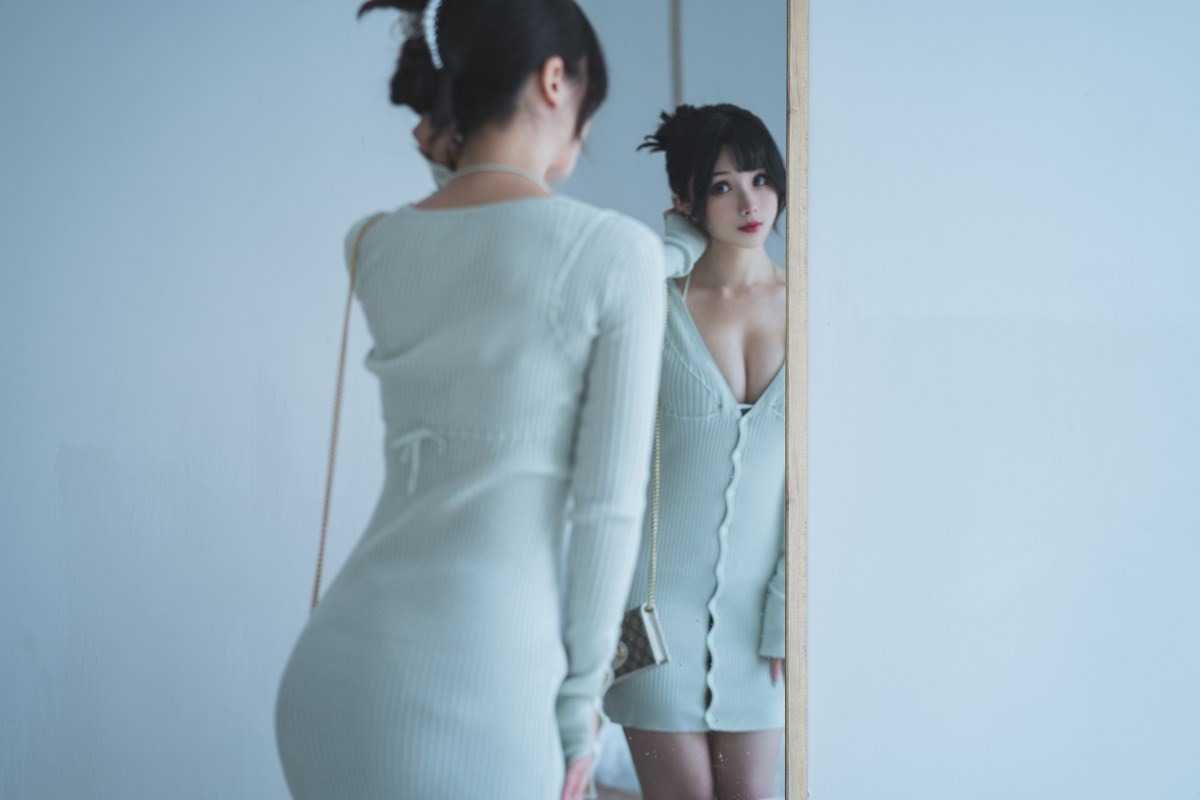[Cos]凉凉子 - 人妻毛衣 [54P] 3
