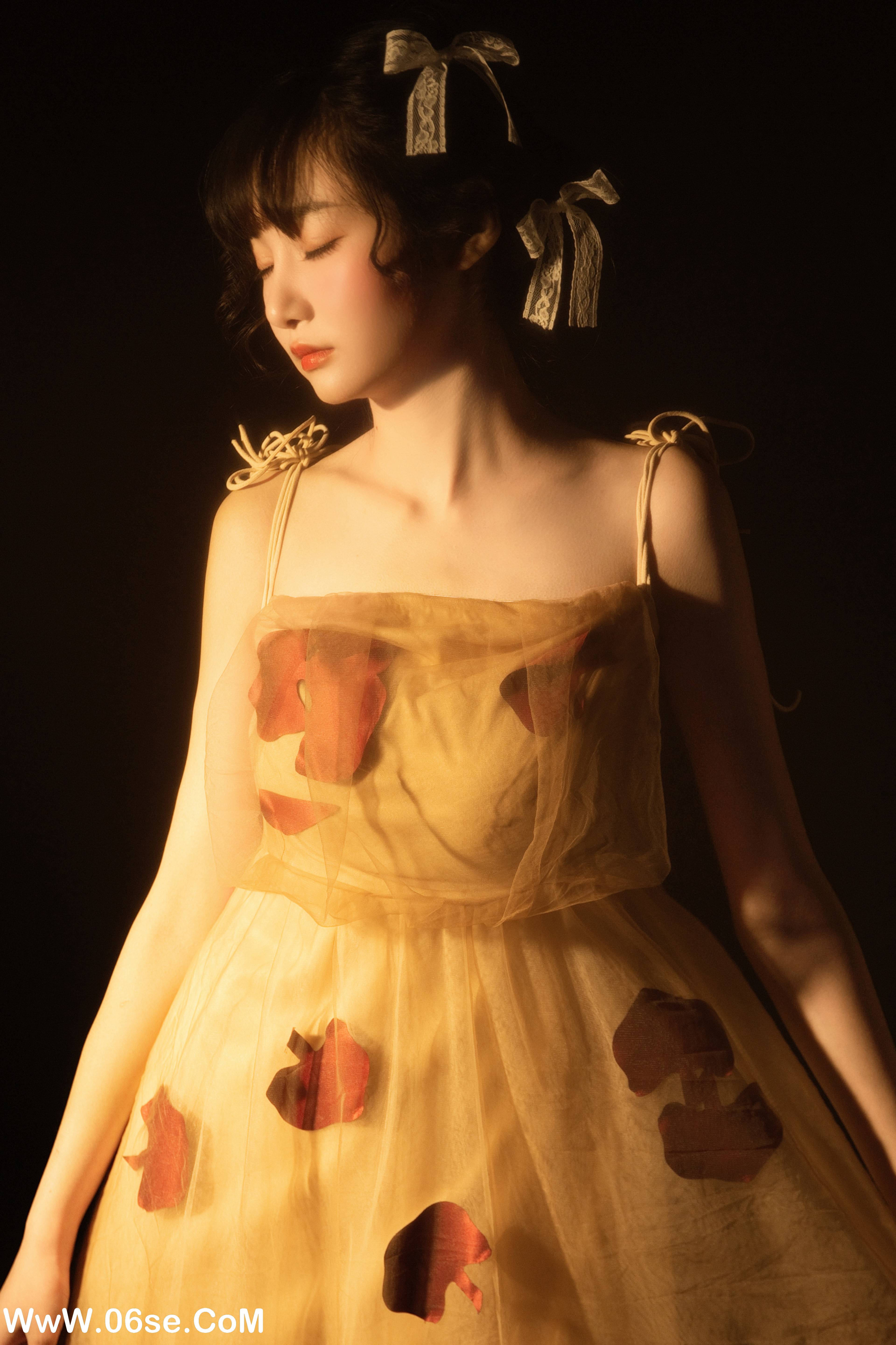 图片[16]-[YITUYU艺图语]2022.11.08 油画向日葵 阿瑶[21+1P／128MB]-六色网