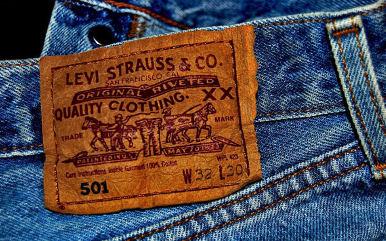 первые джинсы фото
