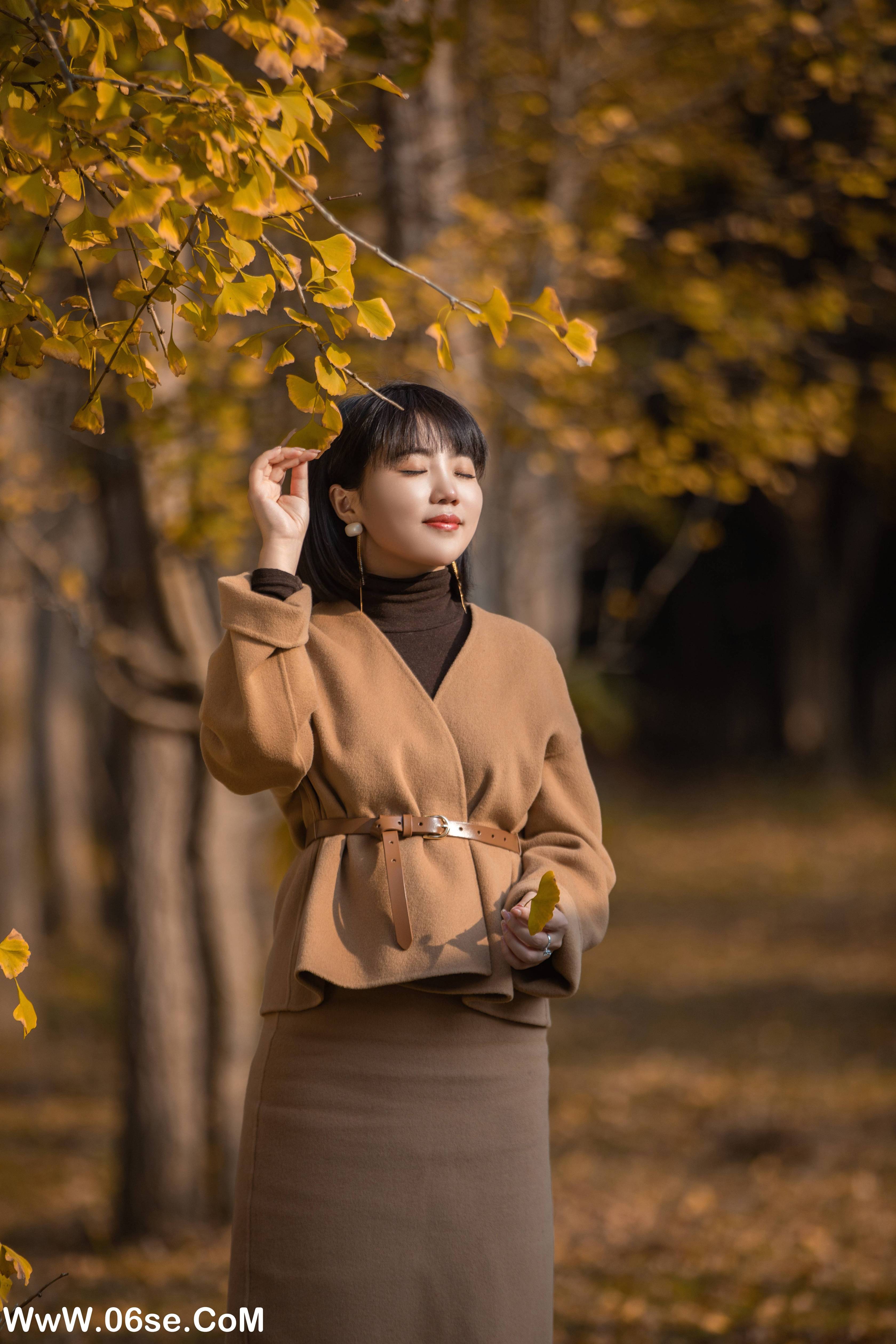 图片[3]-[YITUYU艺图语]2022.12.27 又一年银杏黄 冬琴[34+1P／572MB]-六色网