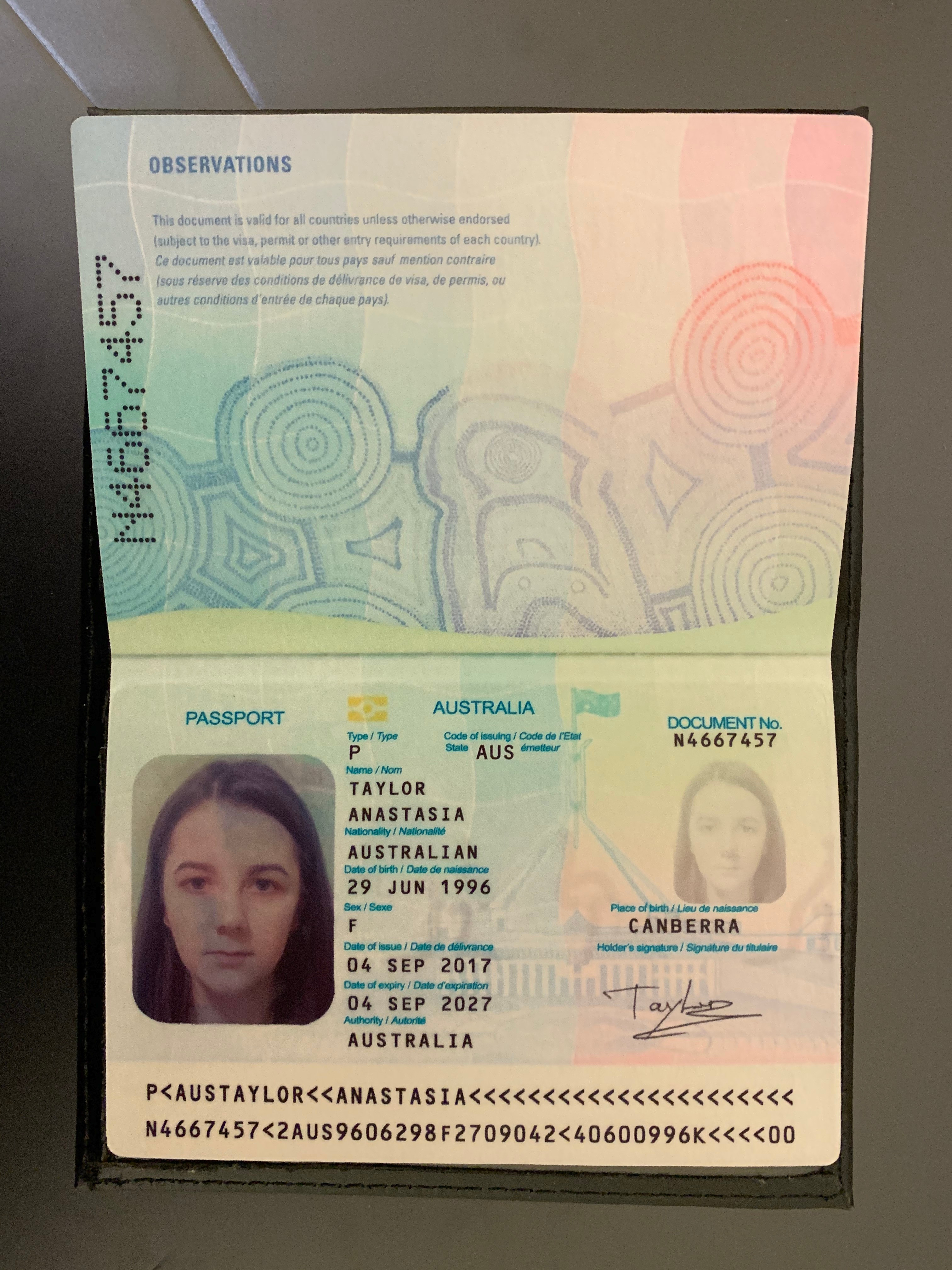 Скан австралийского паспорта