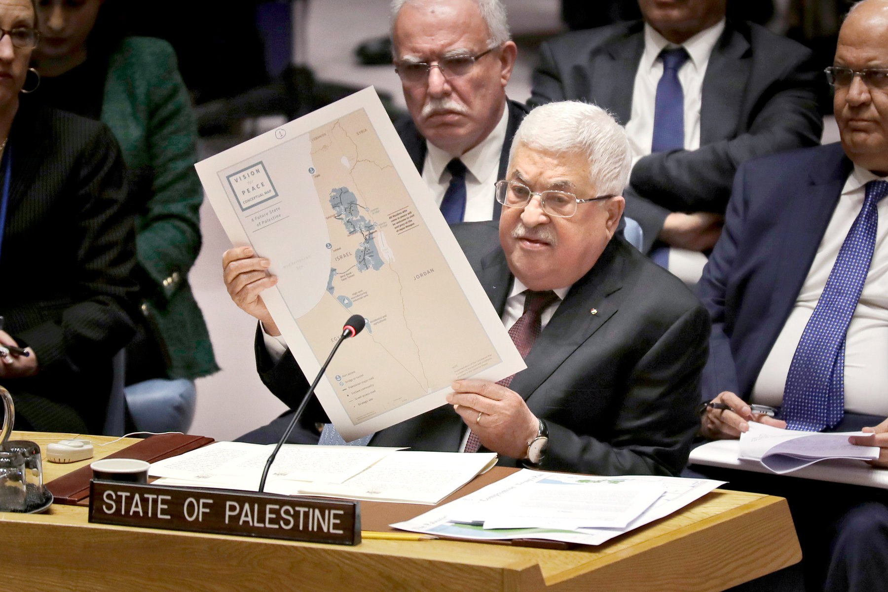 Глава ПНА Махмуд Аббас приветствовал резолюцию, расширяющую права Палестины в ООН