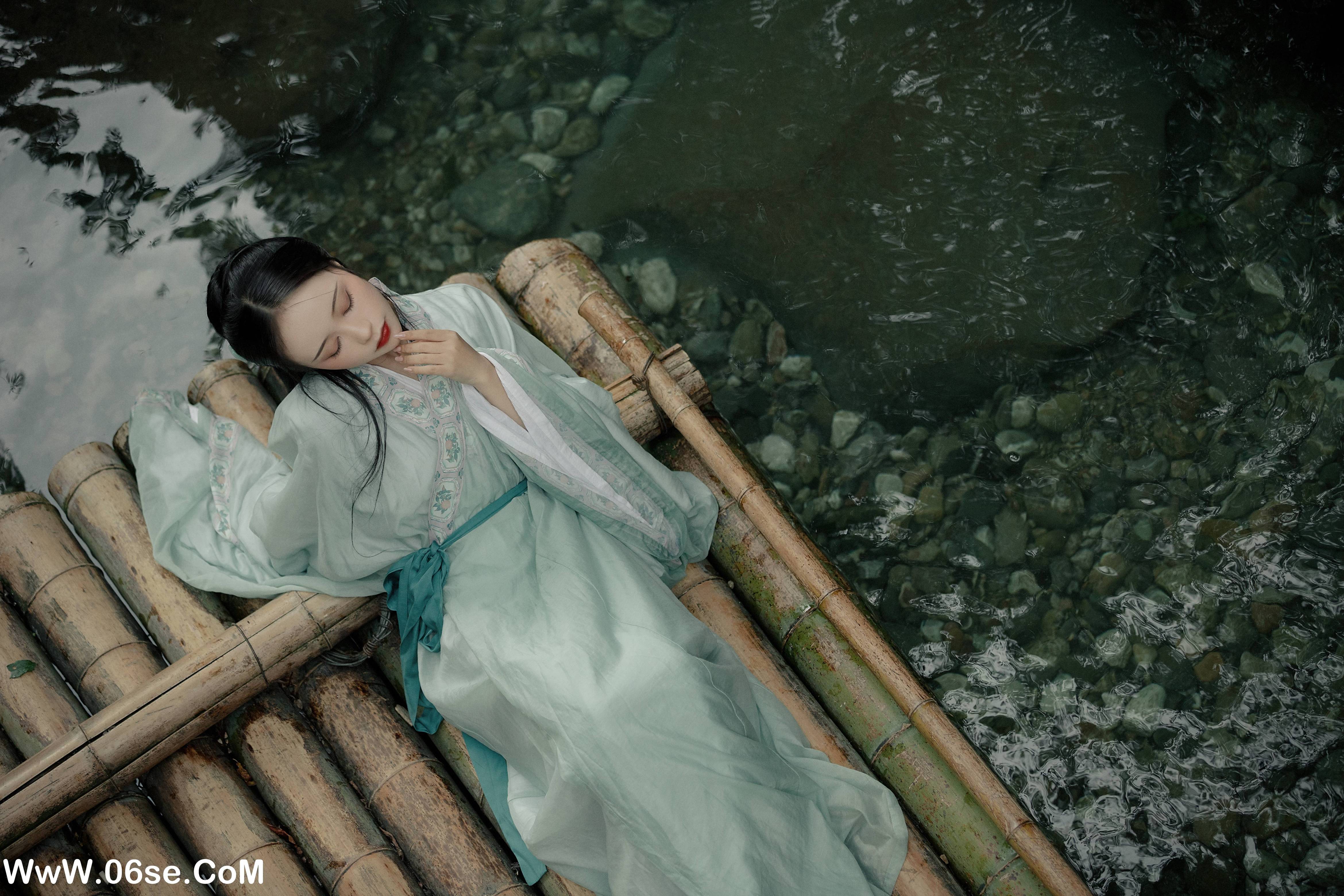 图片[18]-[YITUYU艺图语]2022.08.22 轻舟 梨一依[20+1P／282MB]-六色网