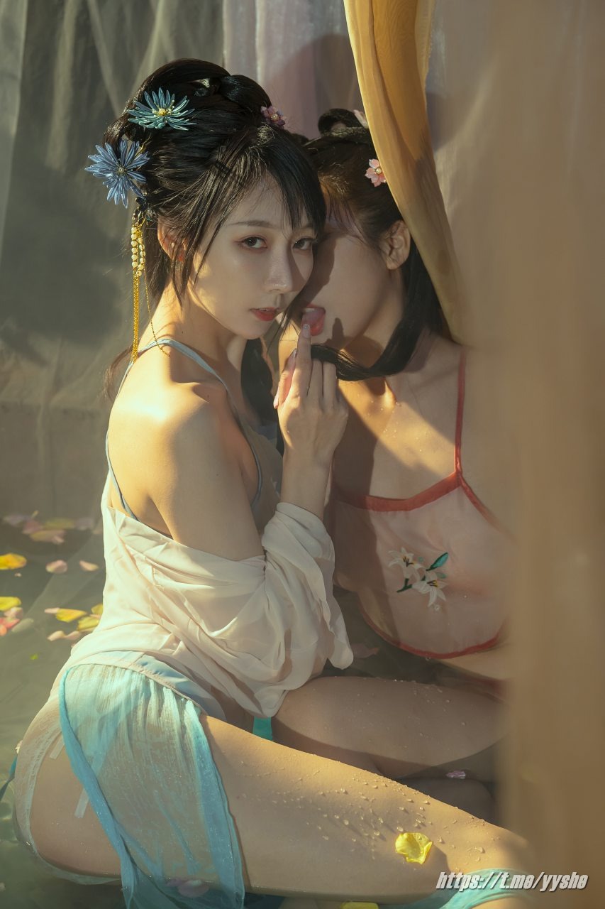 云溪溪 - 奶桃 水池 [42P+1V] 22