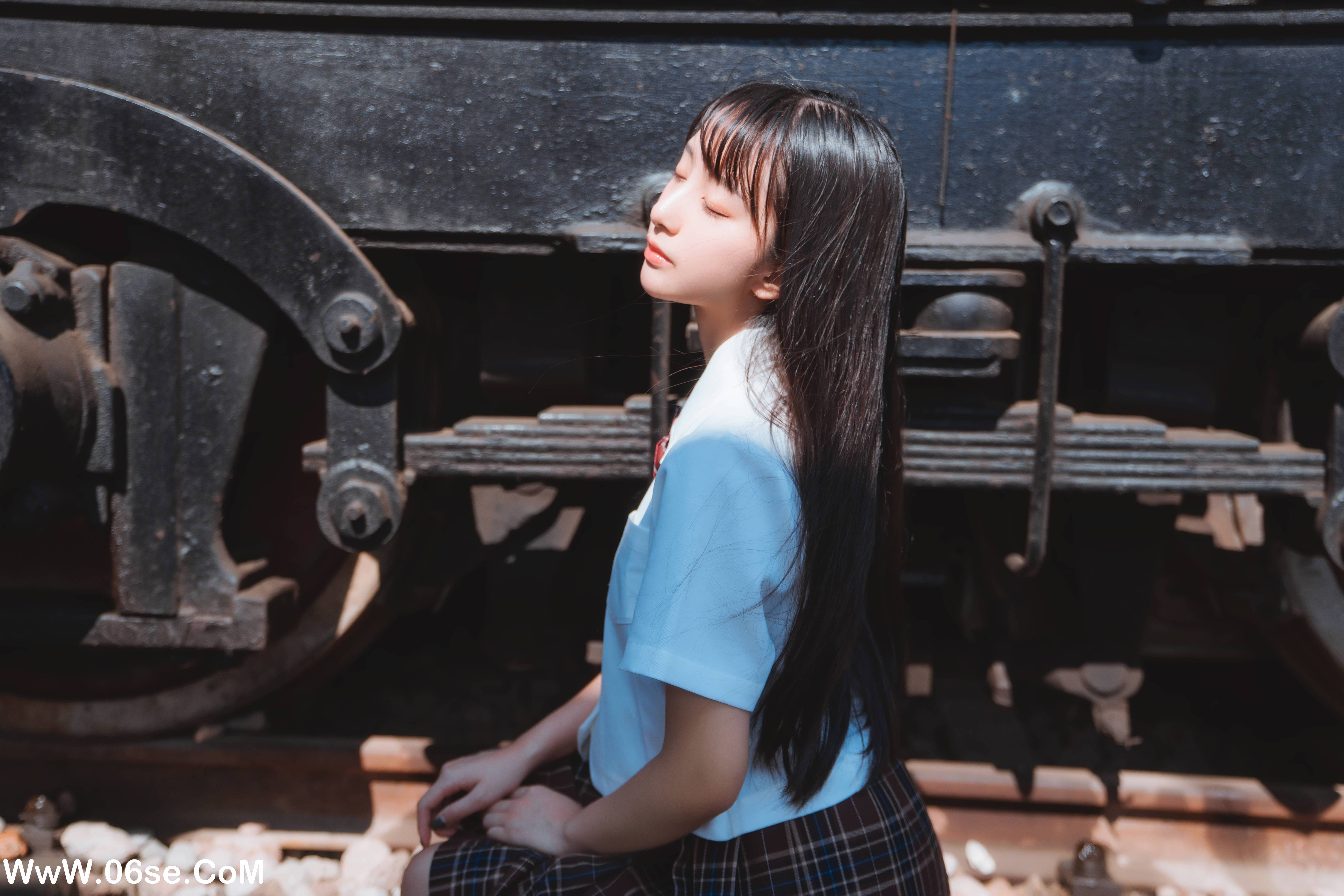 图片[30]-[YITUYU艺图语]2022.05.21 青春列车 鲁鲁羽落子[32P-662.65 MB]-六色网