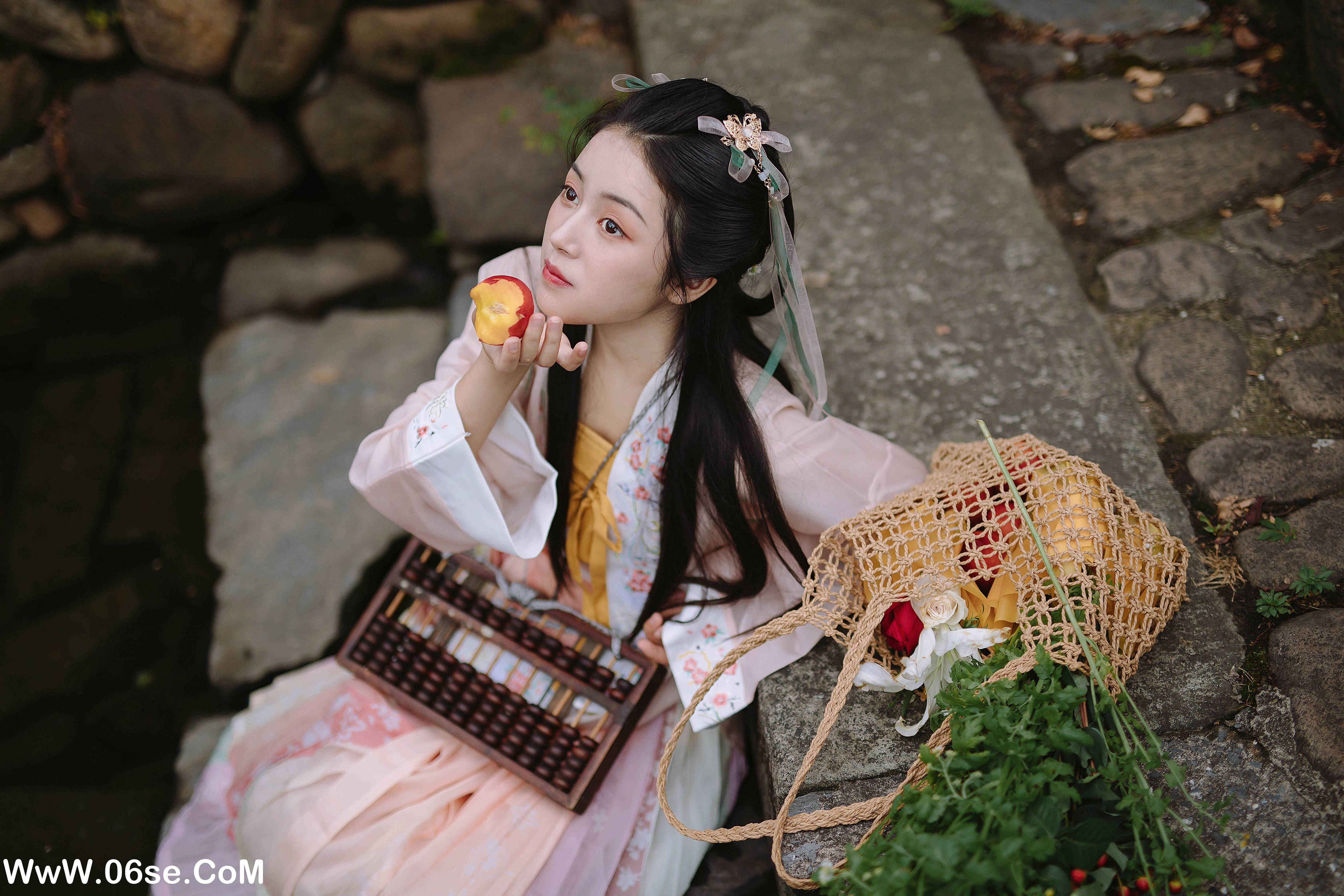 图片[3]-[YITUYU艺图语]2022.01.07 卖花姑娘 陶然[24+1P／373MB]-六色网
