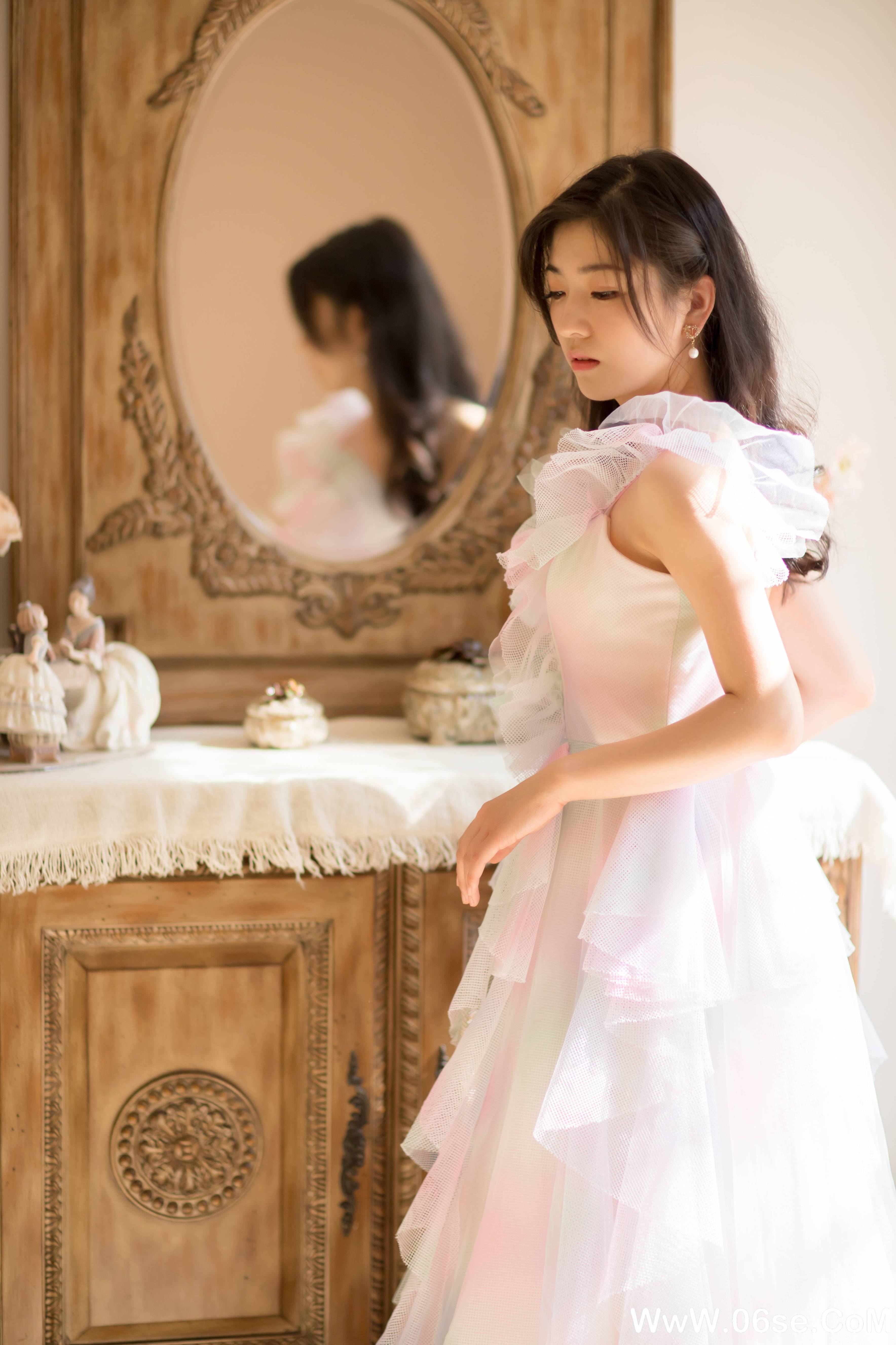 图片[4]-[YITUYU艺图语]2021.09.15 穿越时光追寻你 hana[22+1P／308MB]-六色网