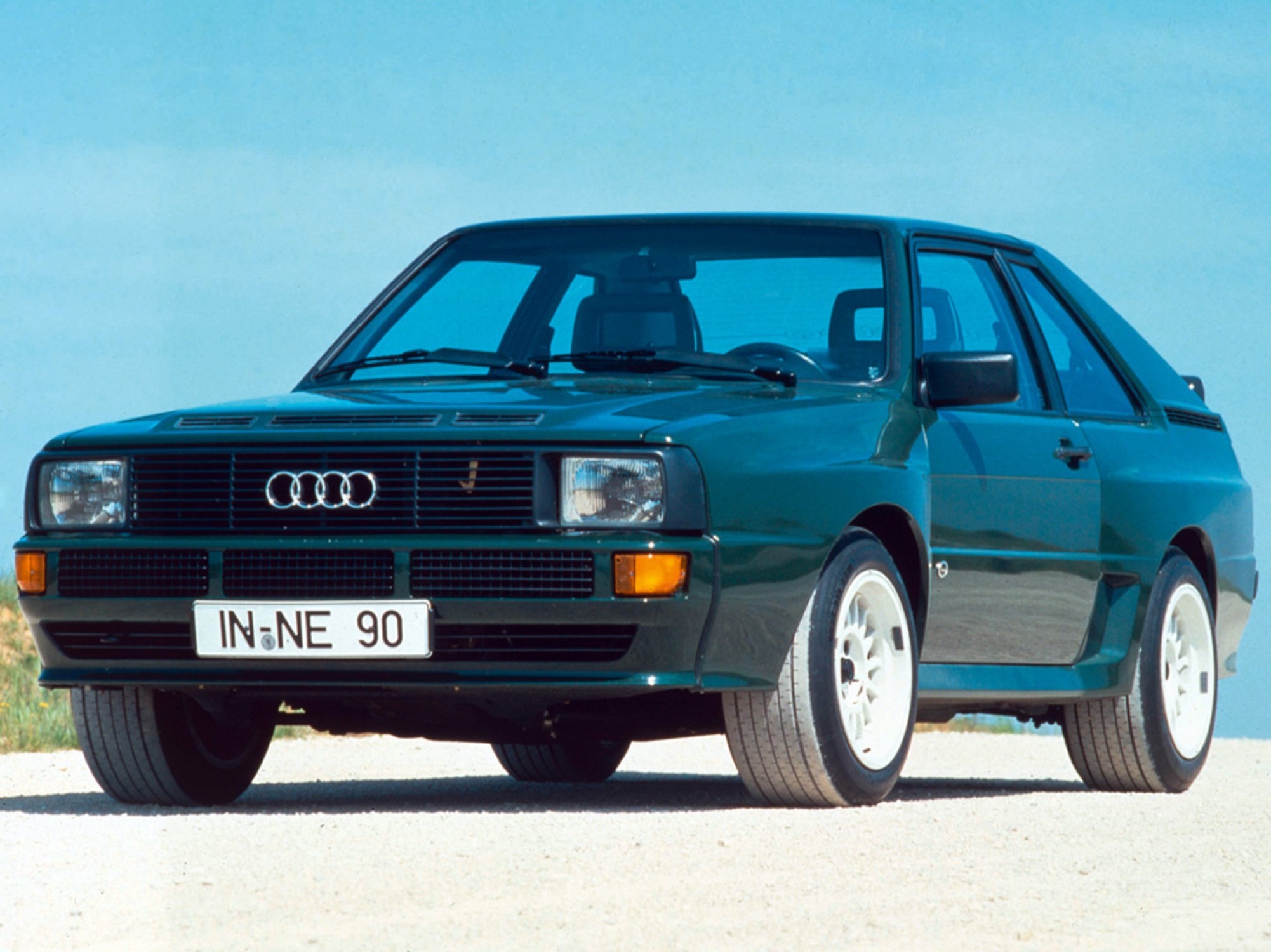 80 видов. Ауди 80 кватро спорт. Ауди кватро спорт 1984. Audi 80 quattro Sport. Audi quattro Sport 1980.