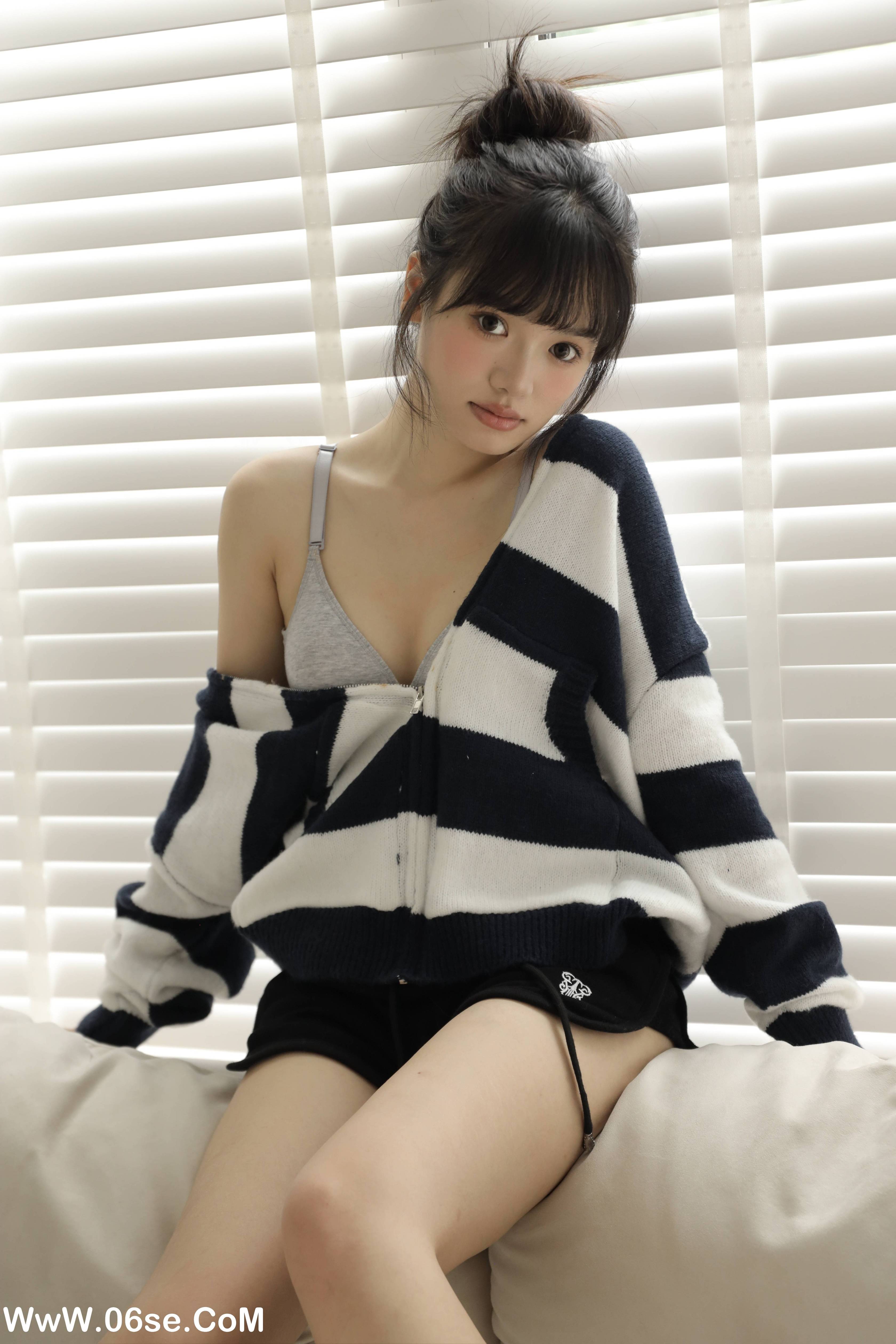 图片[8]-[YITUYU艺图语]2022.11.13 秋 叛逆的捡捡唯[22+1P／196MB]-六色网