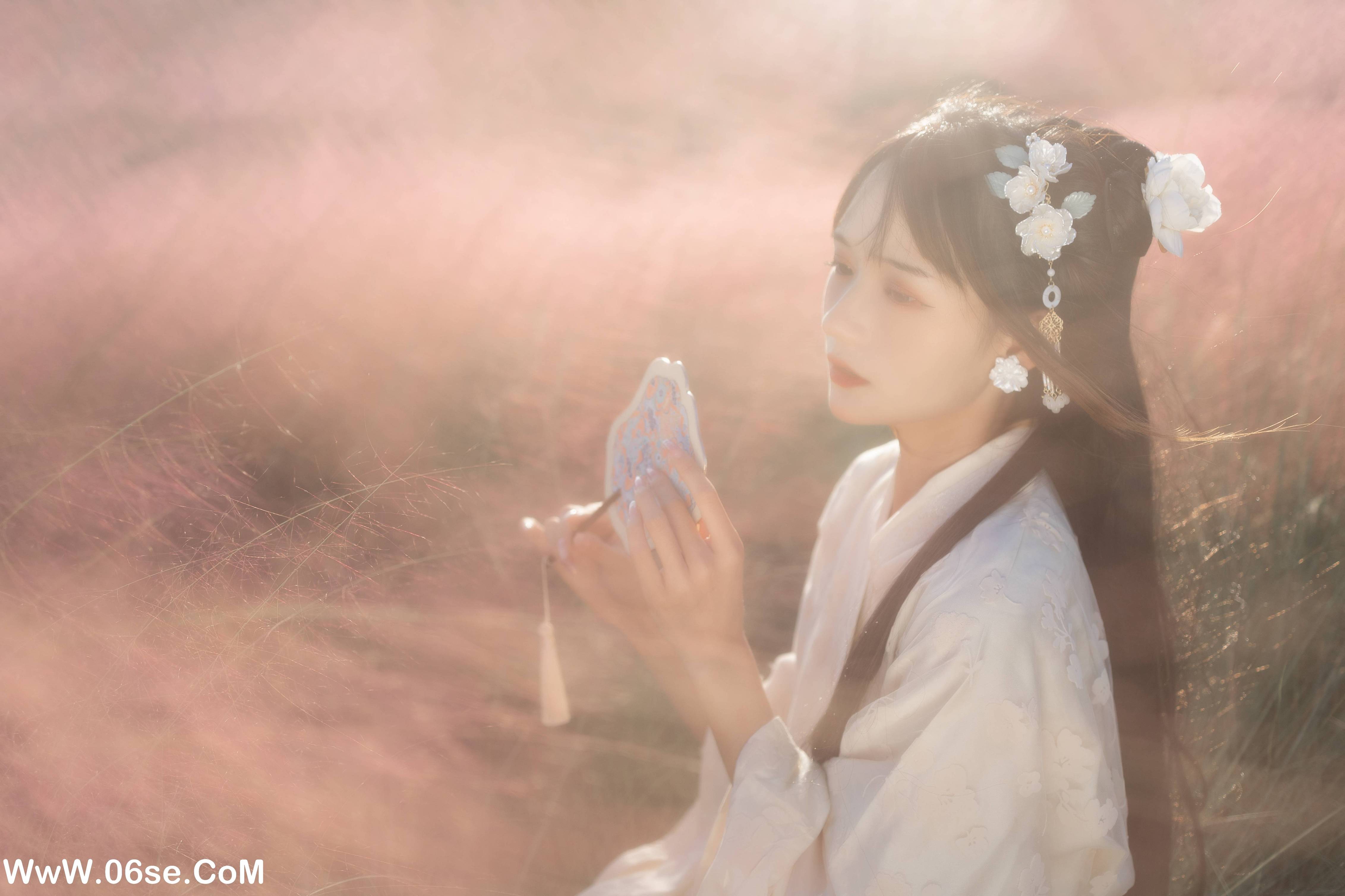 图片[15]-[YITUYU艺图语]2022.06.26 秋风动情 兔子Zzz不吃胡萝卜[28P-286.7M]-六色网