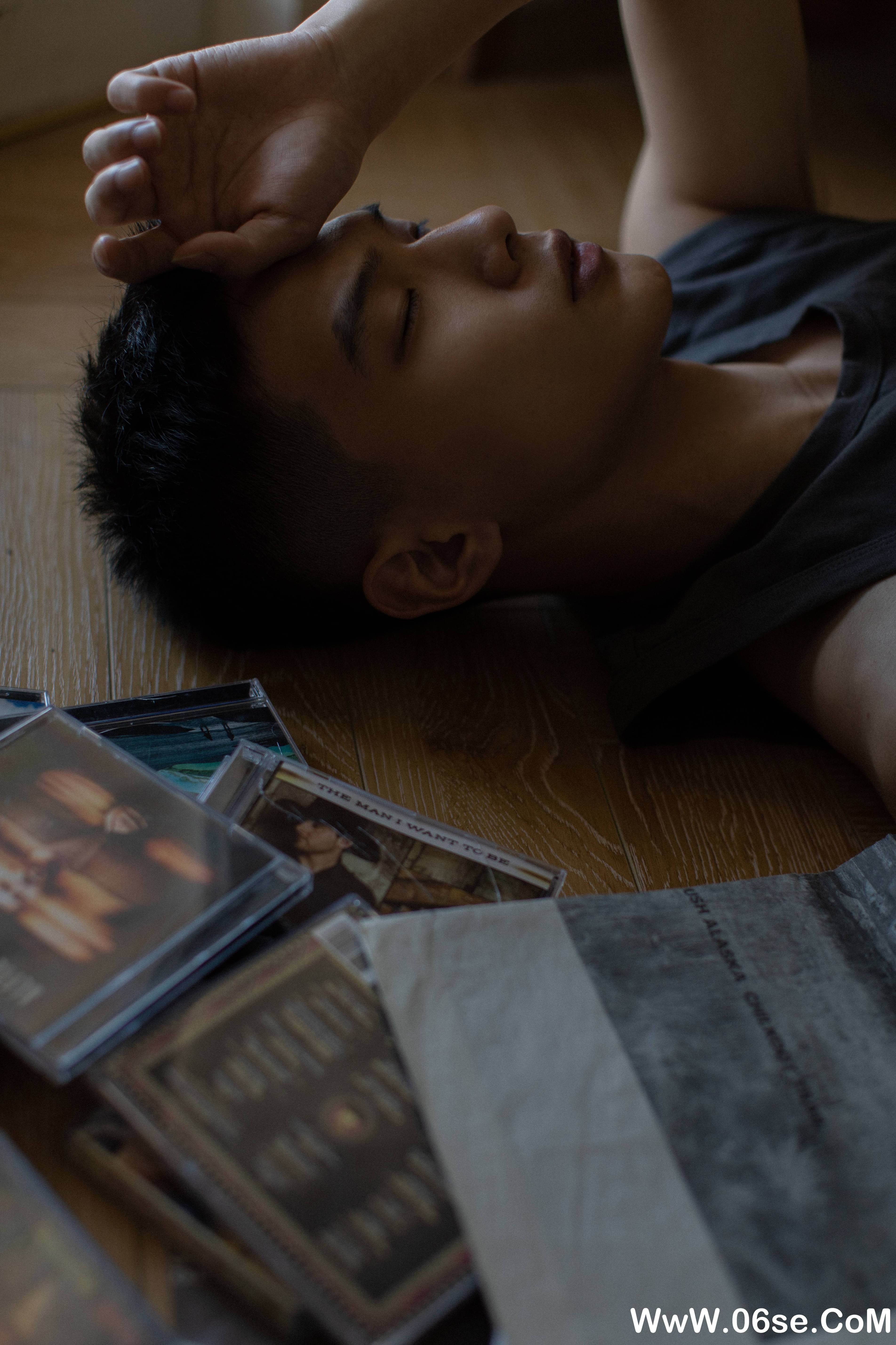 图片[15]-[YITUYU艺图语]2021.08.21 背带裤男孩 周安[34+1P／513MB]-六色网