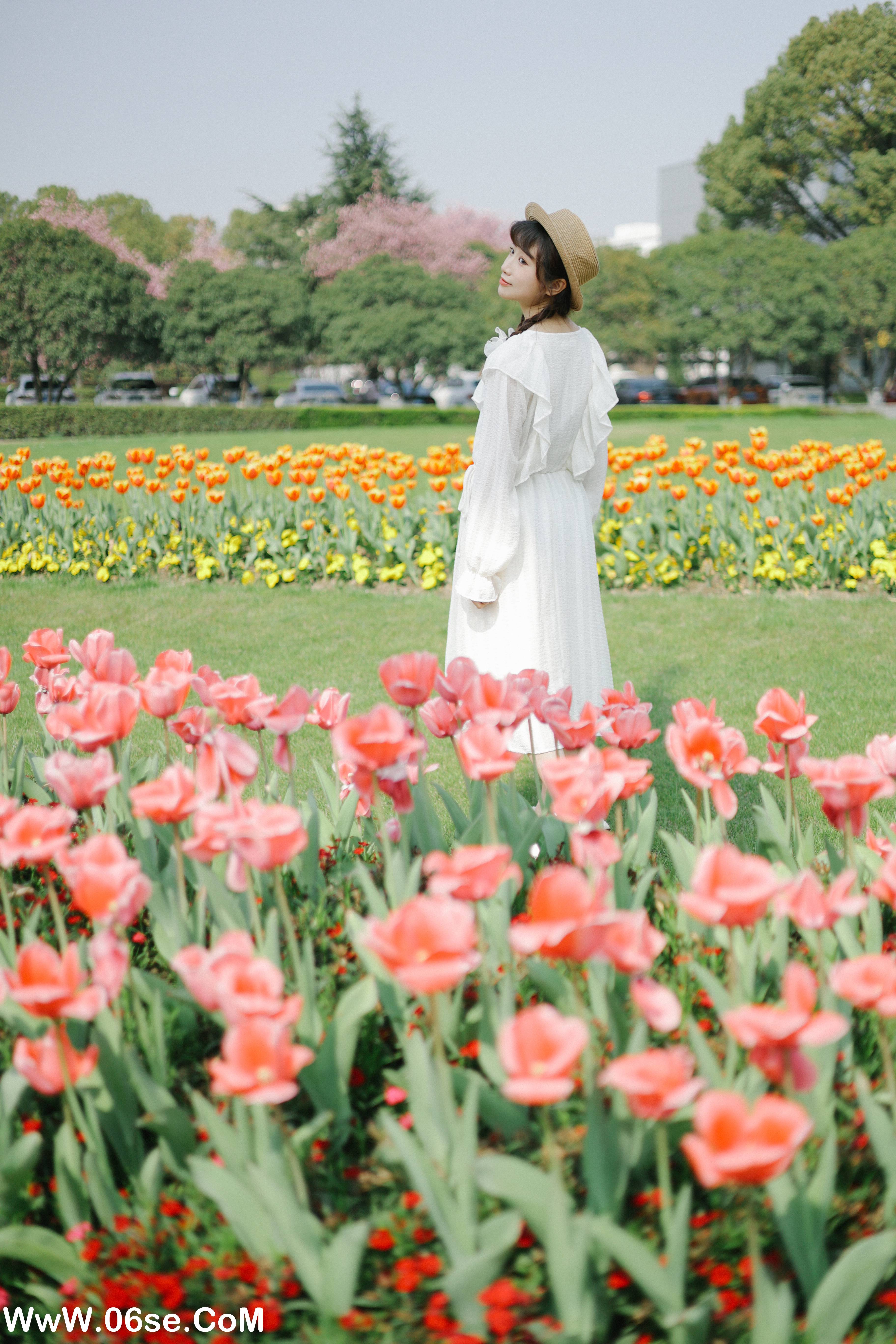 图片[11]-[YITUYU艺图语]2022.09.10 郁金香花开 蓝胖子-[27+1P／198MB]-六色网