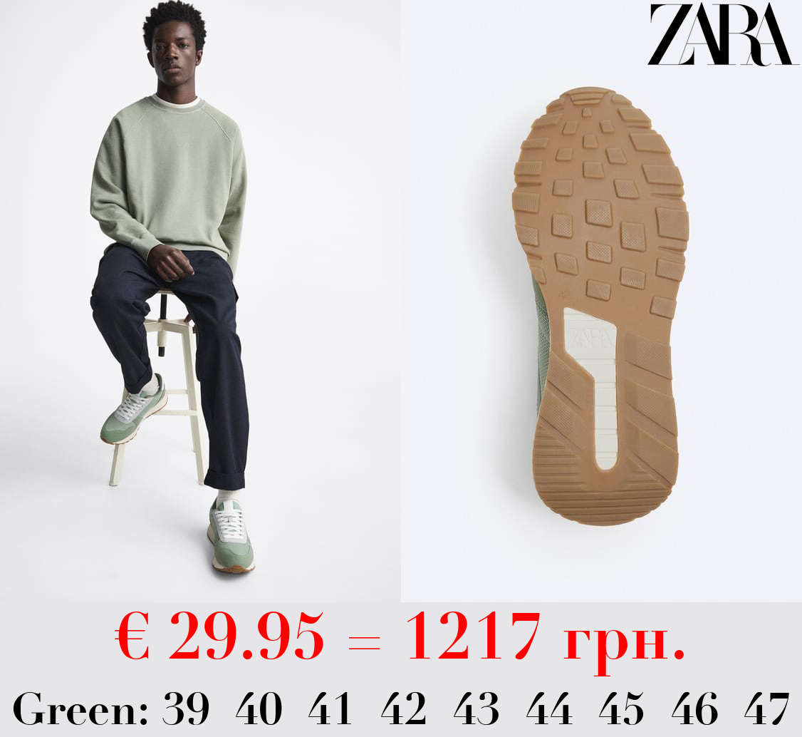 CONTRAST RUNNING SNEAKERS