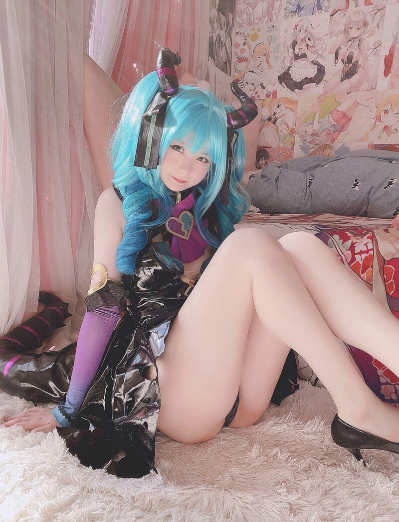 小悪魔ミク 11