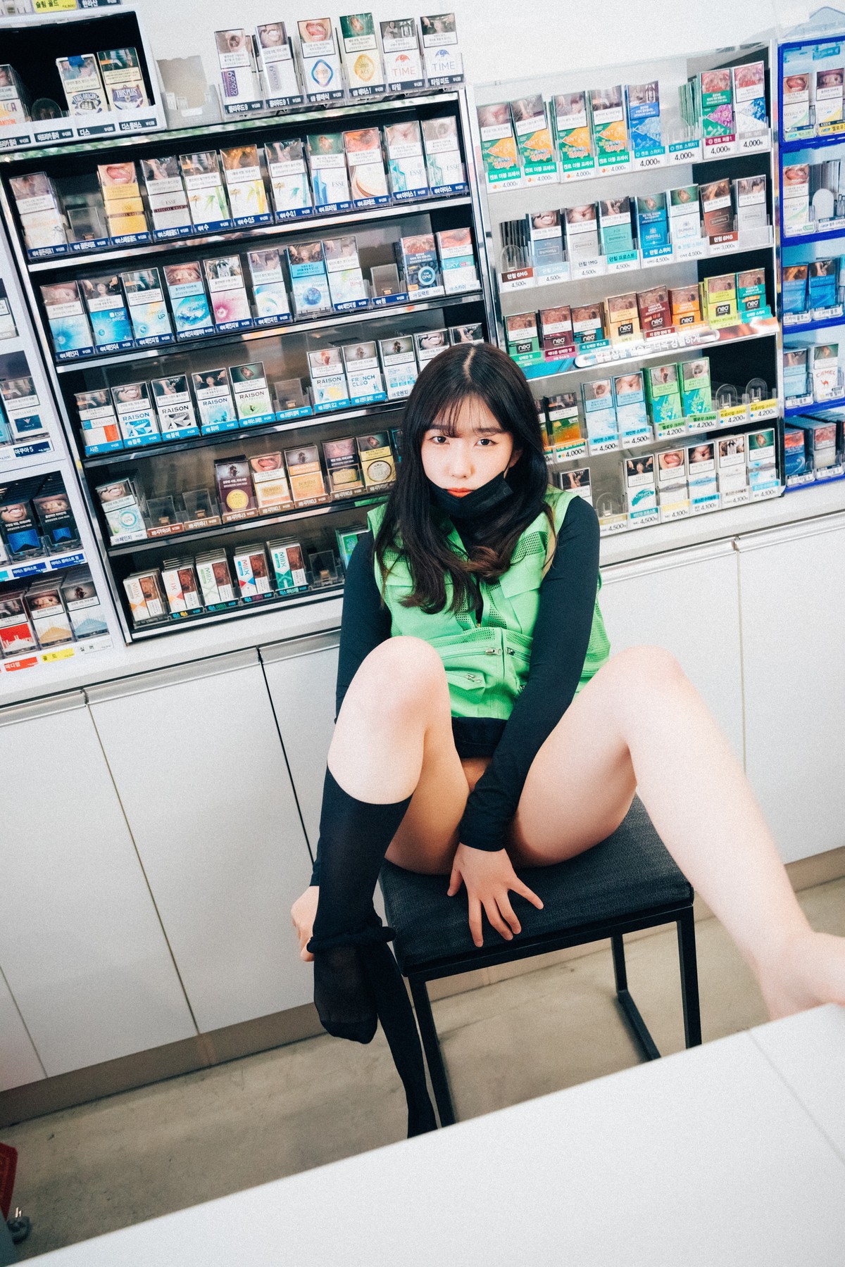 Sonson 손손, [Loozy] First Nipple Alba (S.Ver) Set.01 36