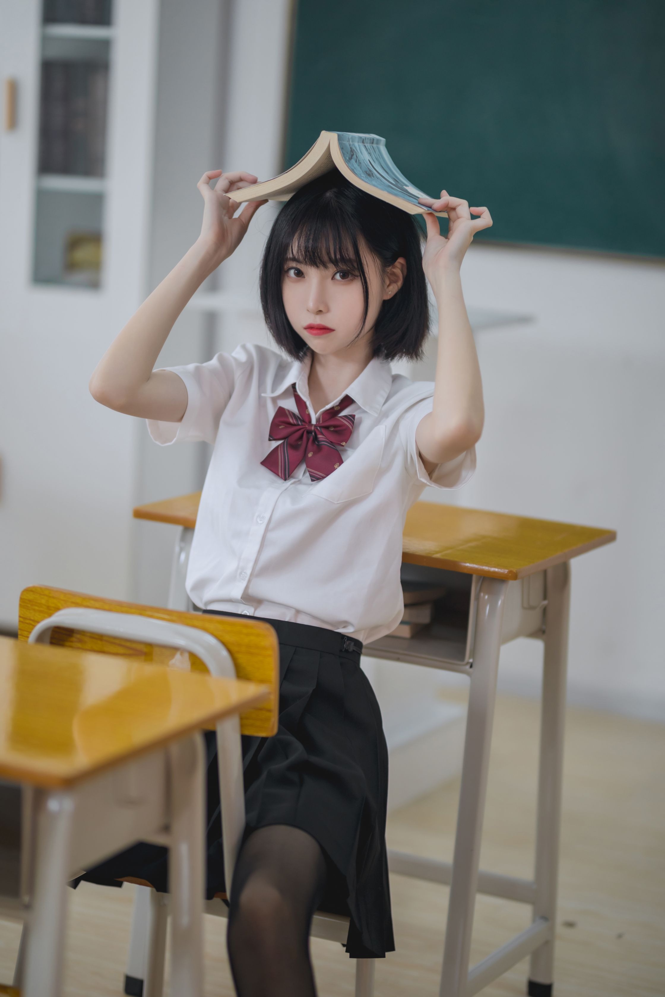 许岚 - NO.01 教室jk黑丝 [40P-426MB] 23