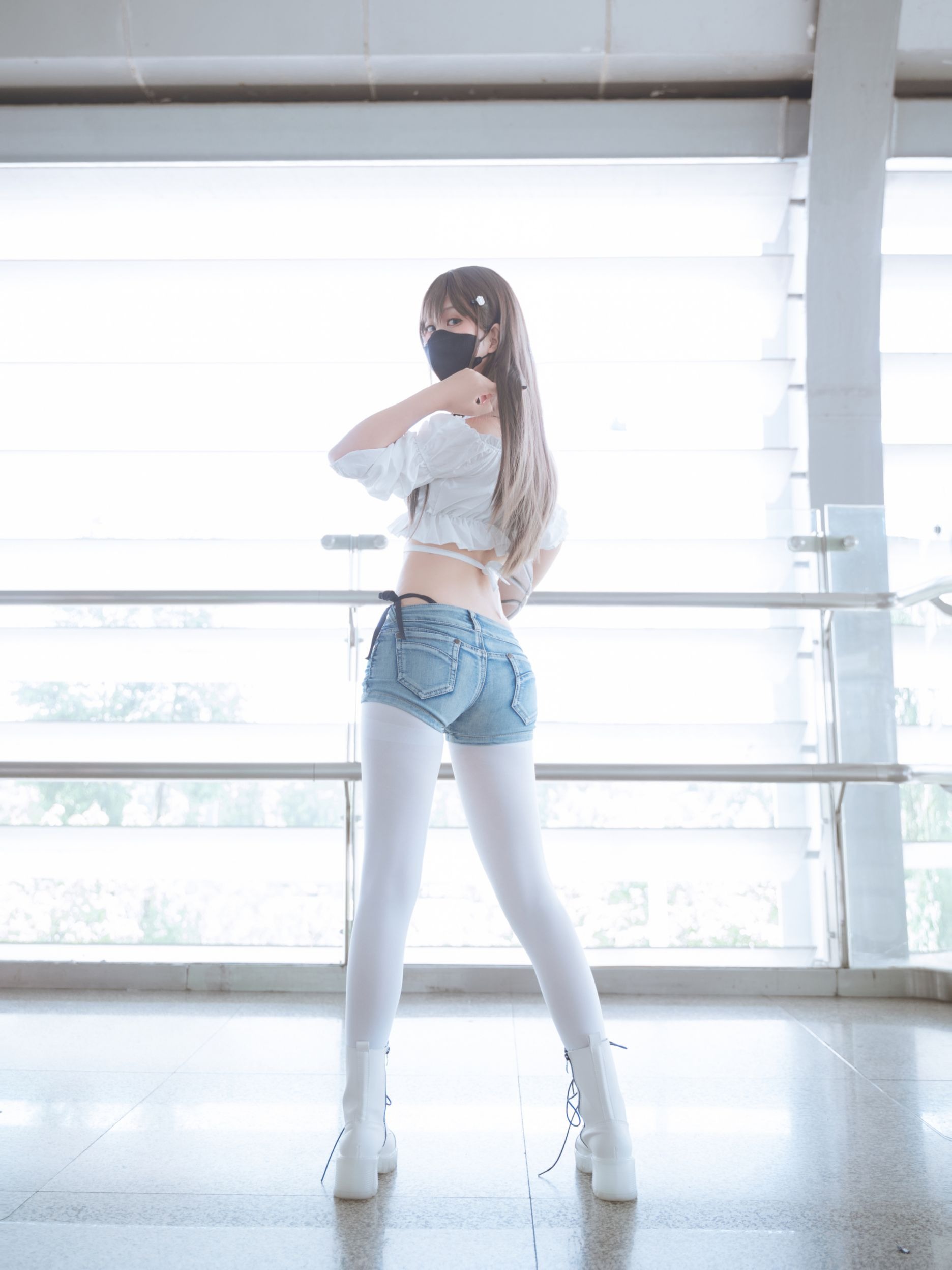 萌芽儿o0 - NO.18 邻家小恶魔 [47P1V-426MB] 30