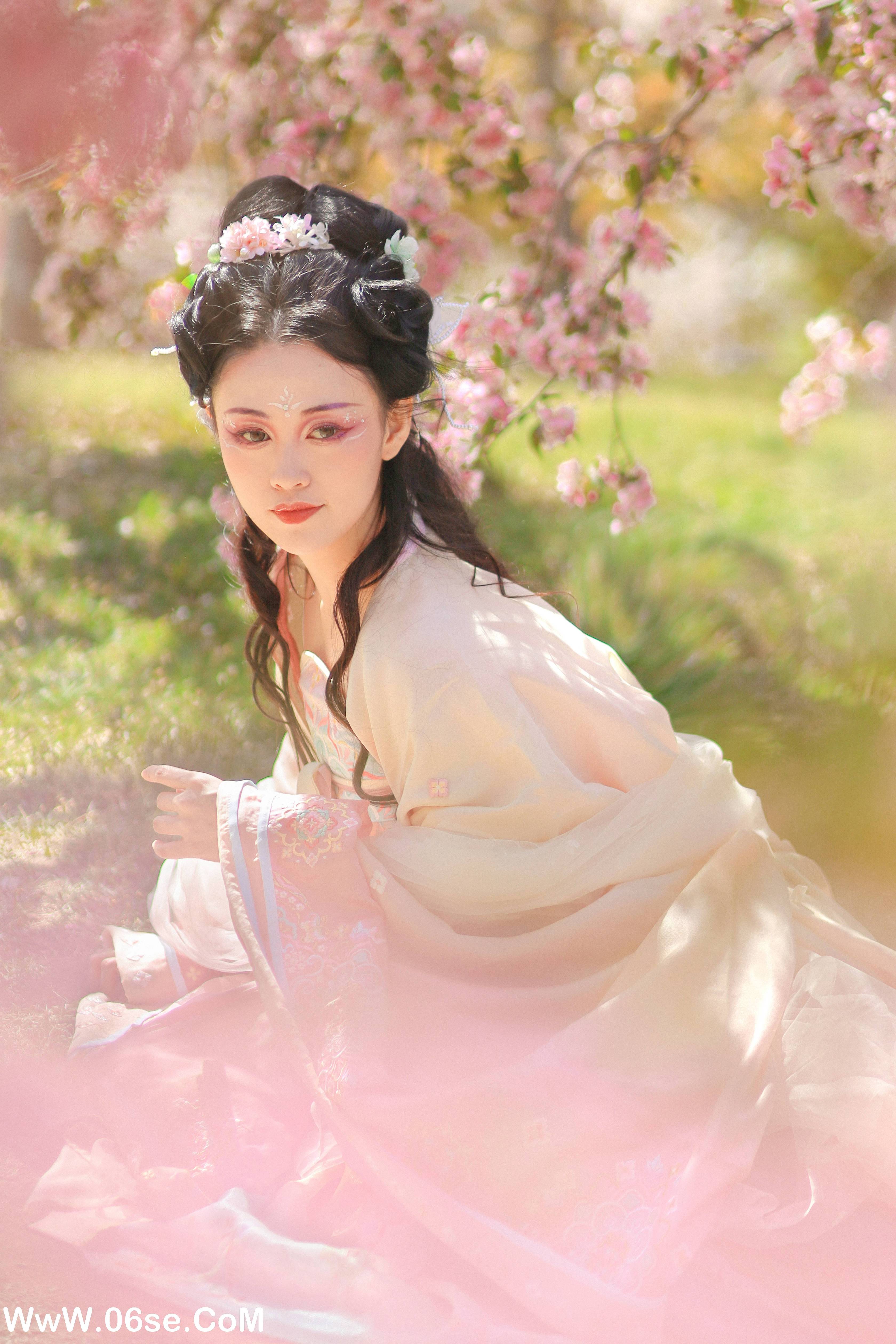 图片[13]-[YITUYU艺图语]2022.06.07 海棠国风插画 青霜鹅[22P-504.48MB]-六色网