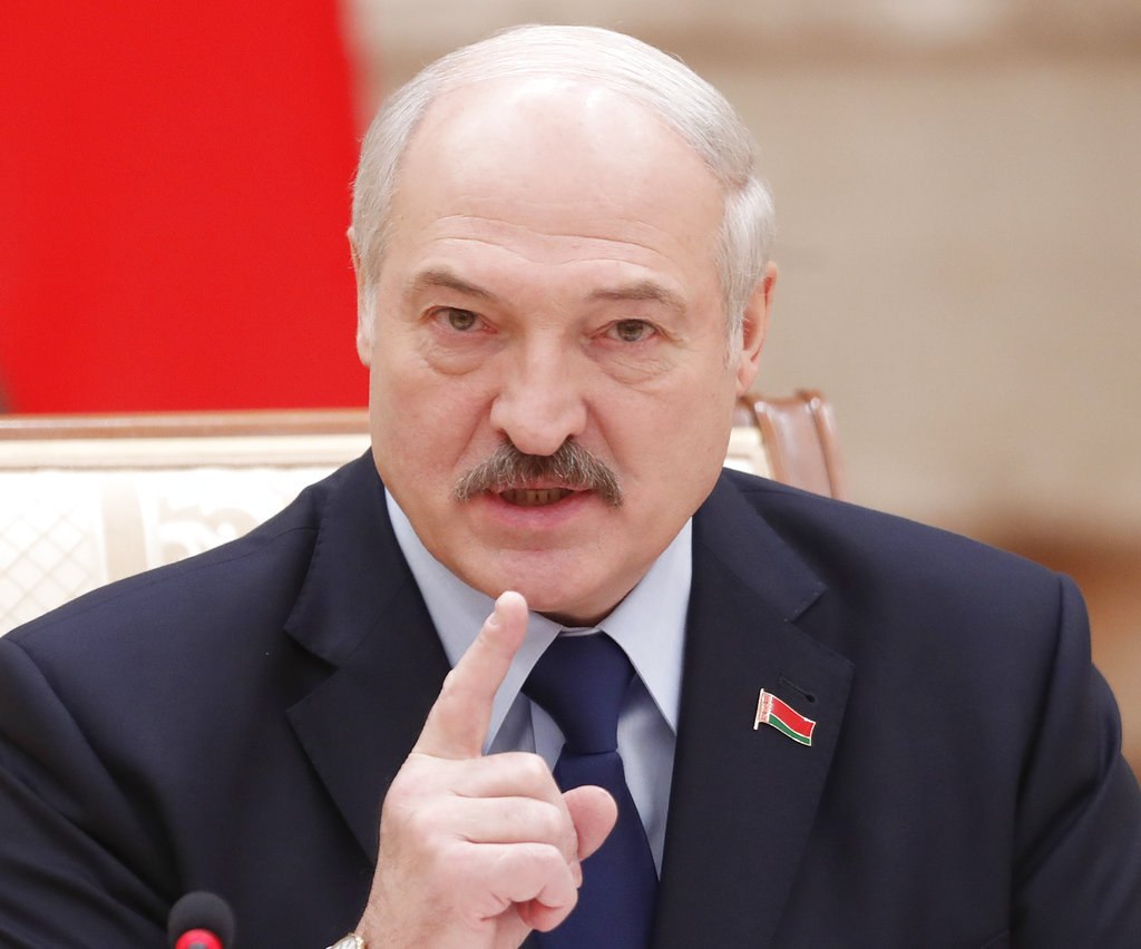Лукашенко призвал белорусов есть сливочное масло, чтобы защититься от коронавируса
