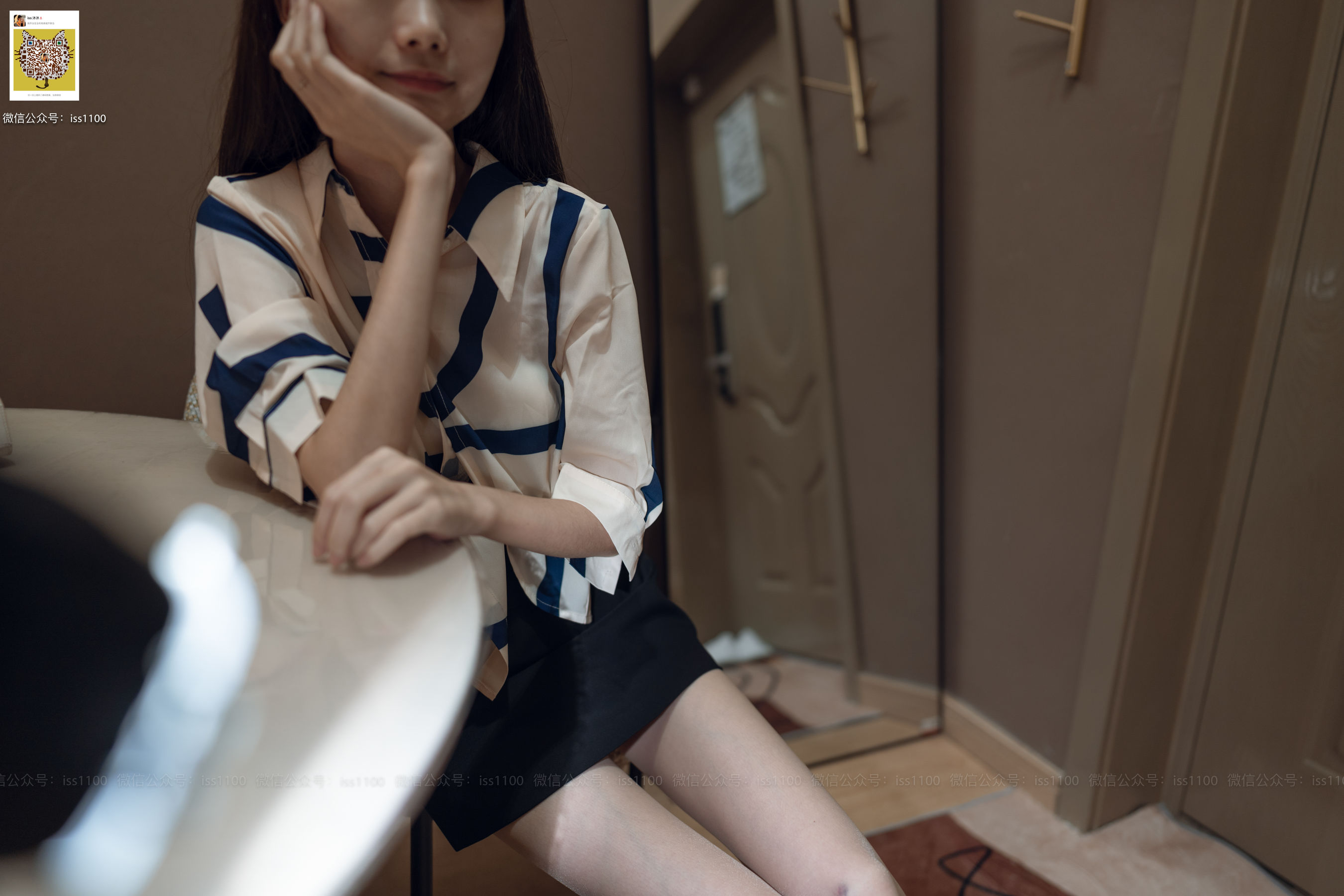 [ISS系列]_酸酸_职业装-写真图集共96P 9