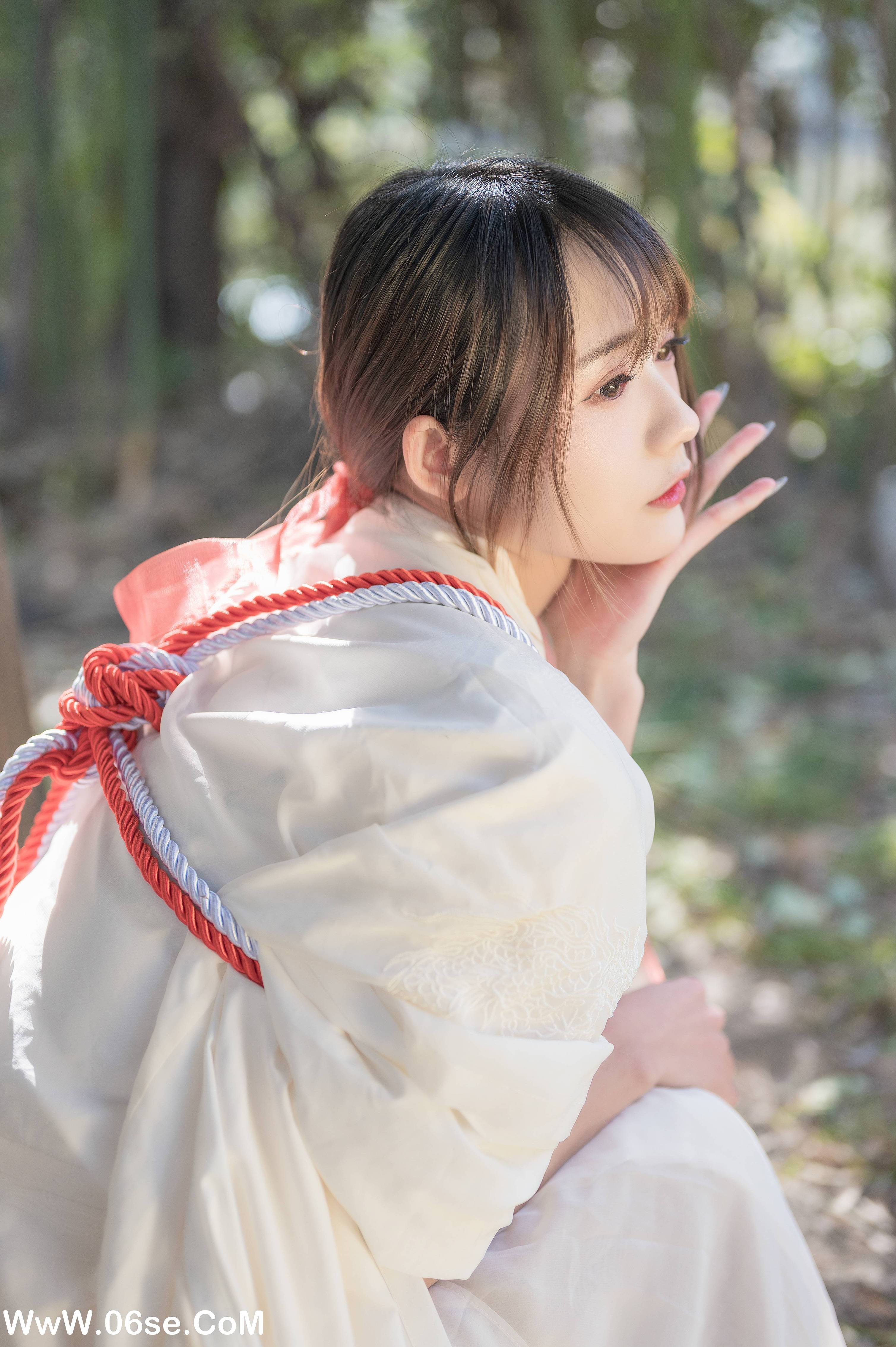图片[24]-[YITUYU艺图语]2022.05.30 玉龙赋 兔子Zzz不吃胡萝卜[28P-273MB]-六色网