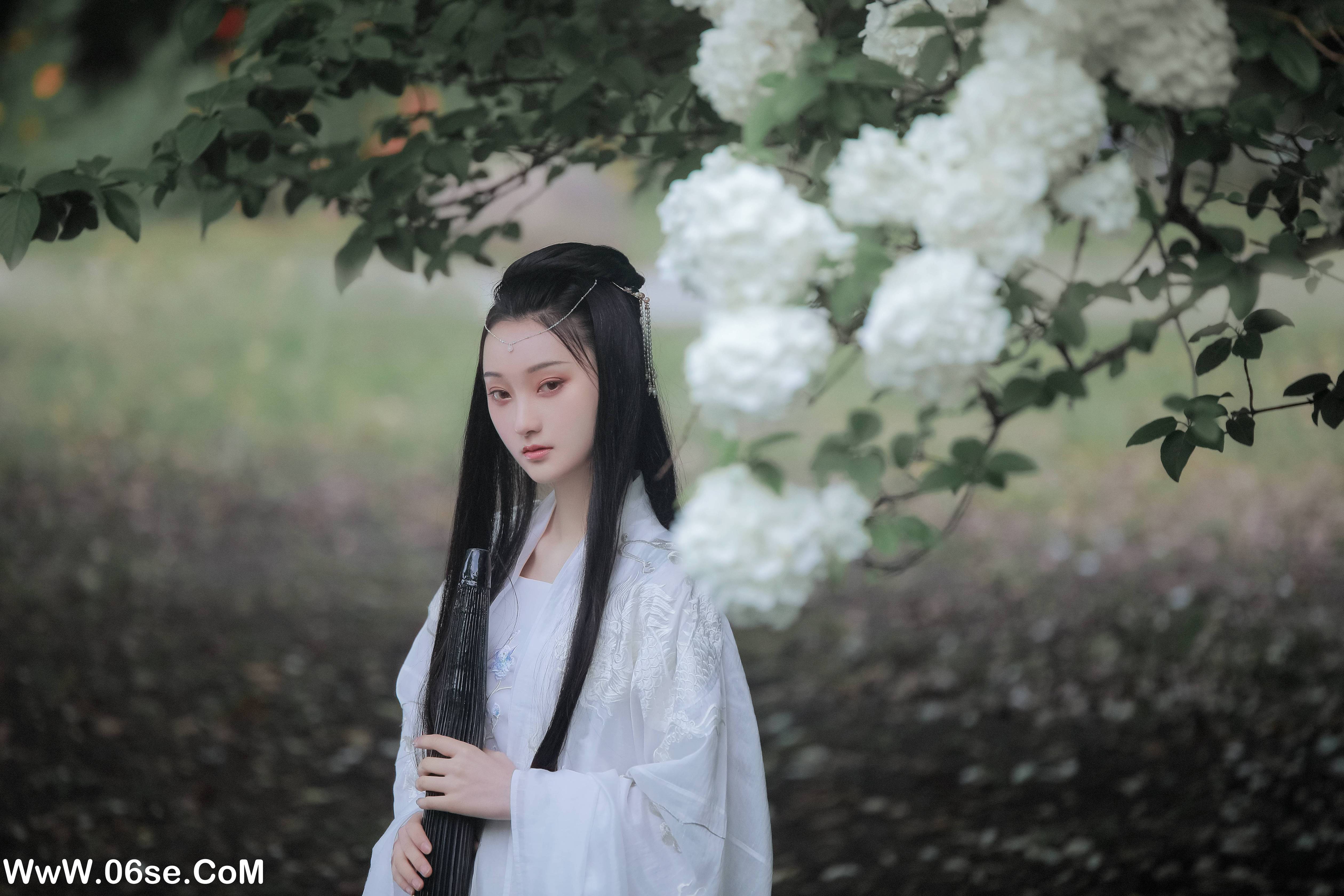 图片[13]-[YITUYU艺图语]2022.06.15 琼花并貌 云之是小狐狸吖[22P-495.57MB]-六色网