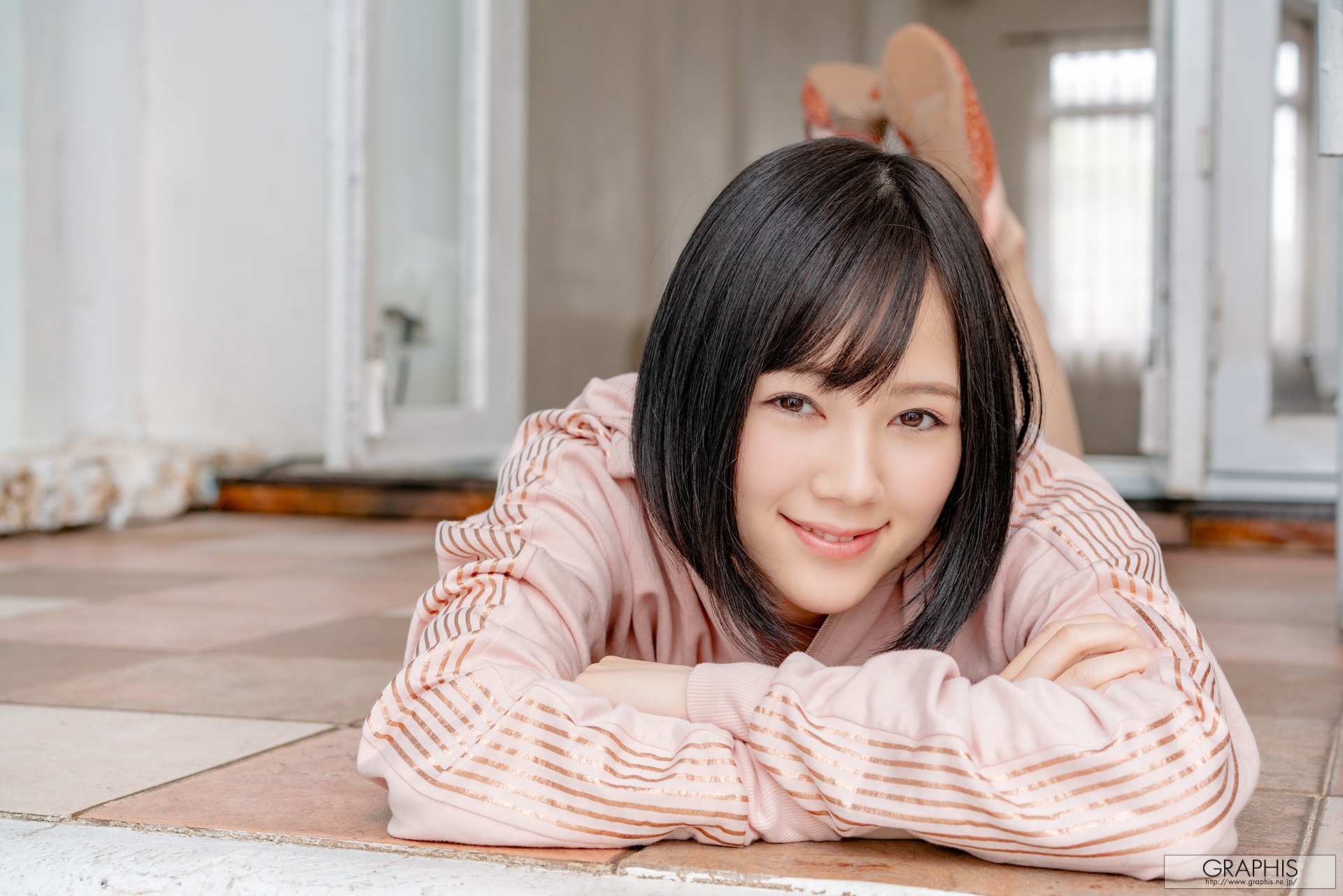 [Graphis] Remu Suzumori 涼森れむ  132P 44