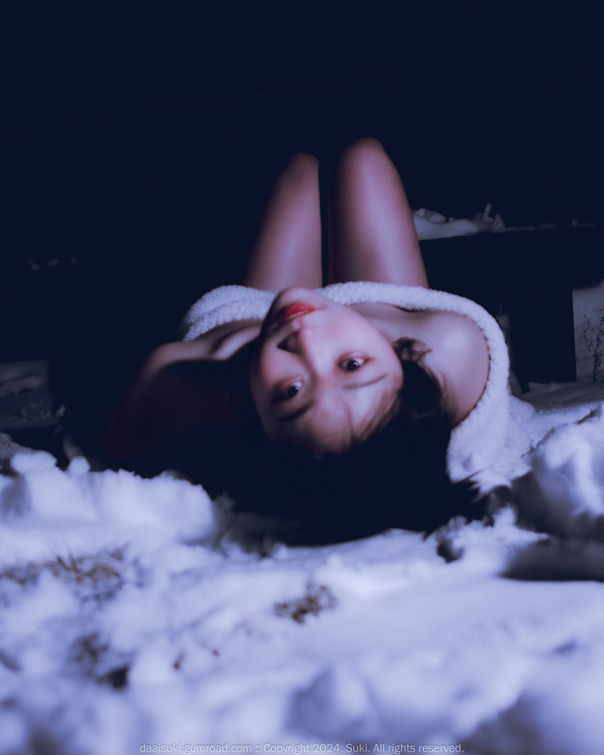 Suki 숙희, Photobook “Snowy Night” Set.02 17