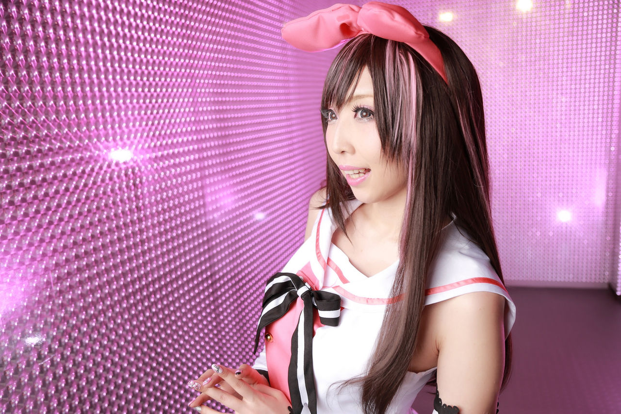 Ai c. Kizuna ai фото. Kizuna ai. C +ai →.