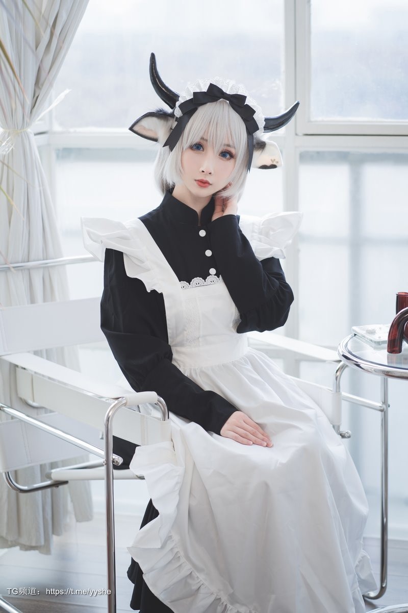 [Cos]凉凉子 - 牛奶女仆[45p] 2