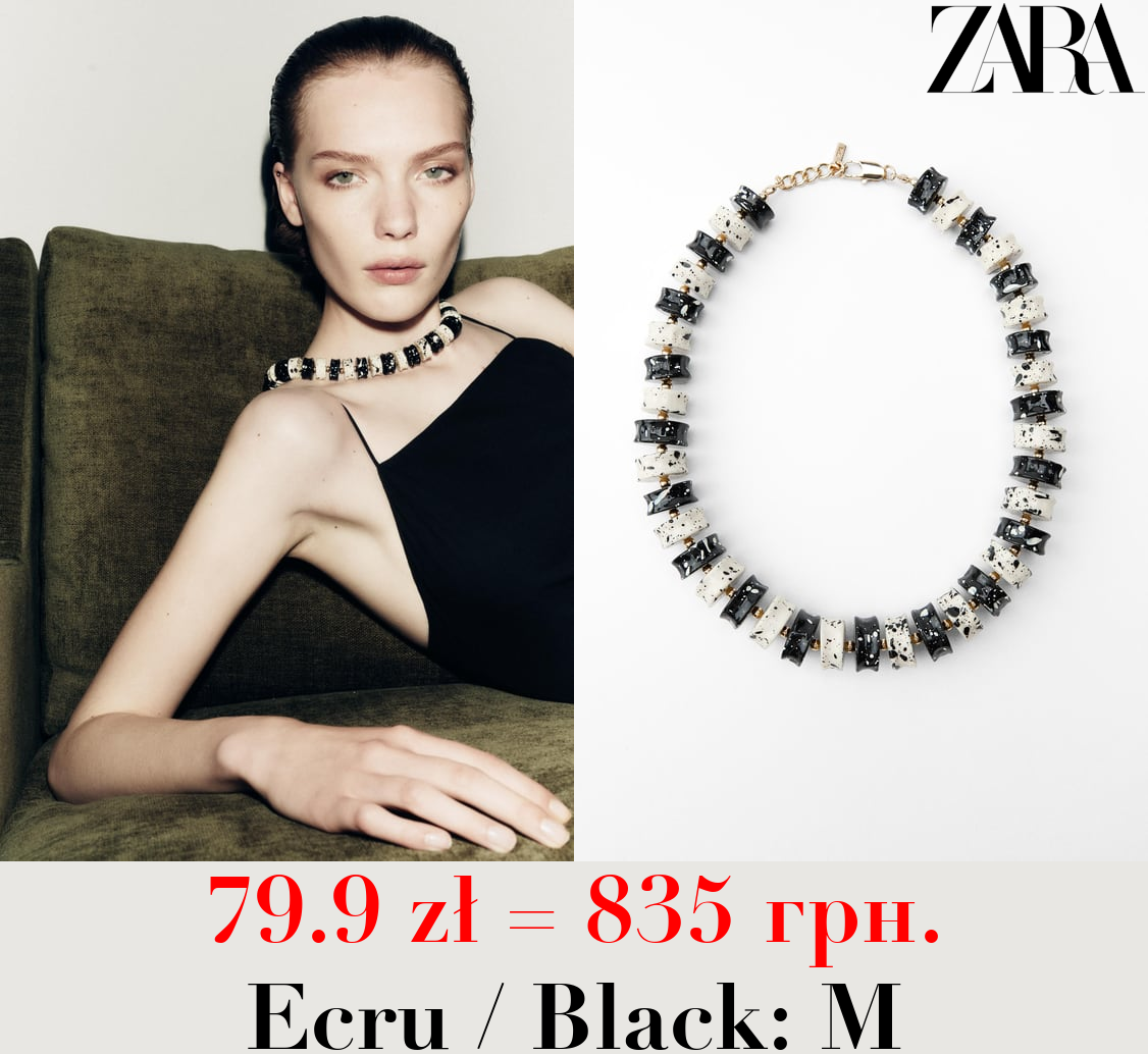 NECKLACE WITH CONTRAST BEADS