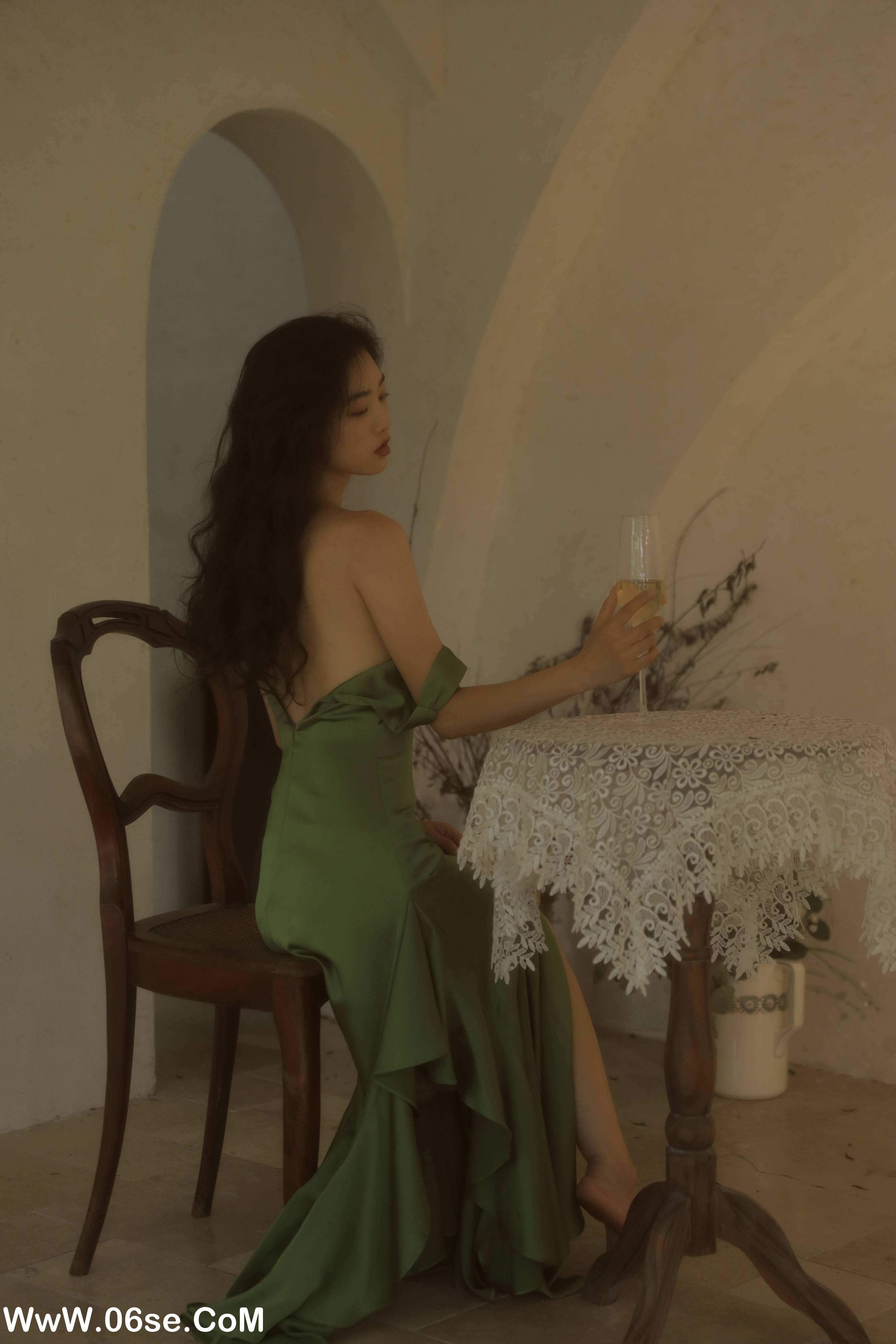 图片[13]-[YITUYU艺图语]2022.10.14 绿色连衣裙 海角的郭荣[21+1P／139MB]-六色网