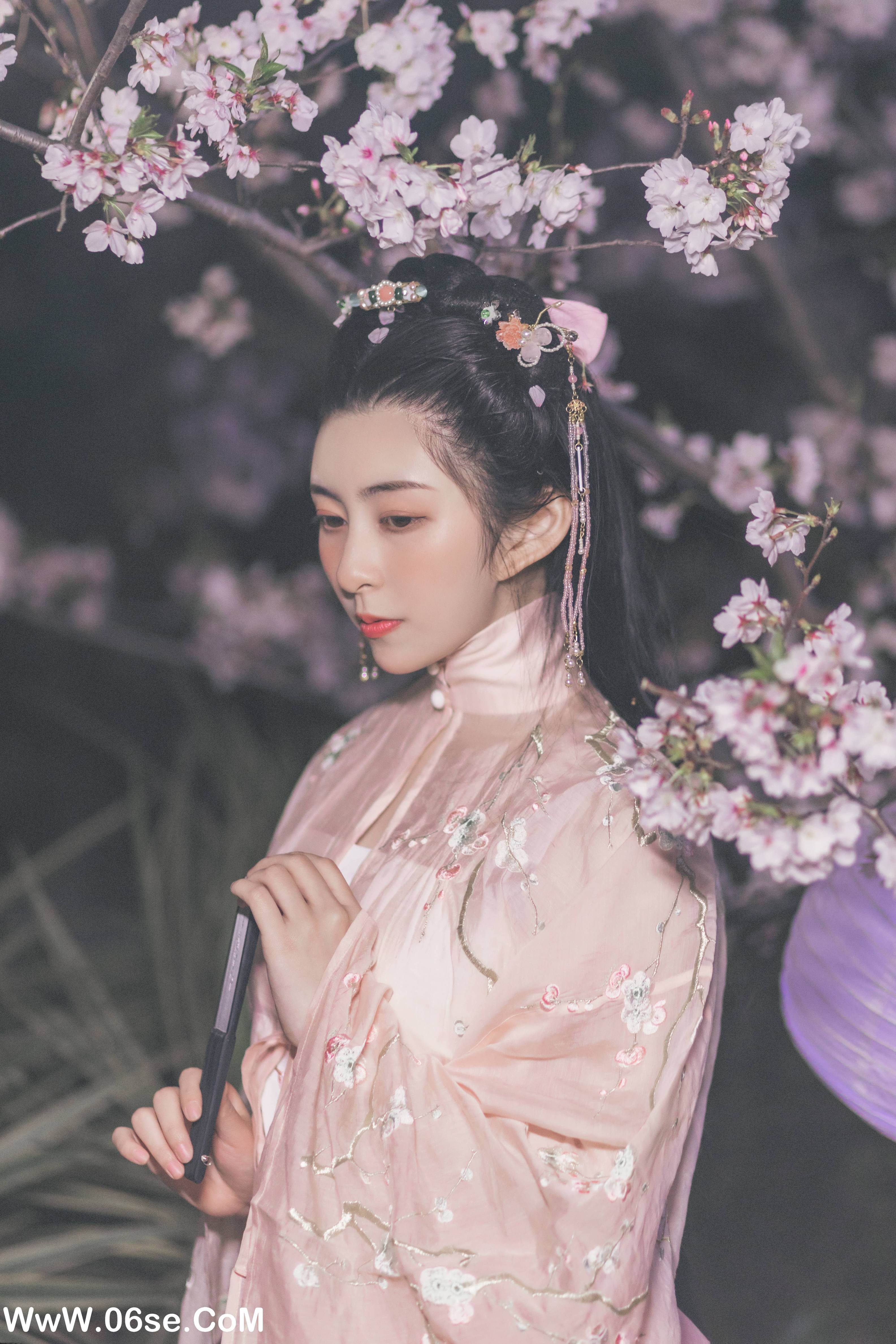 图片[23]-[YITUYU艺图语]2022.08.02 夜樱 秘制大何酱[24+1P／377MB]-六色网