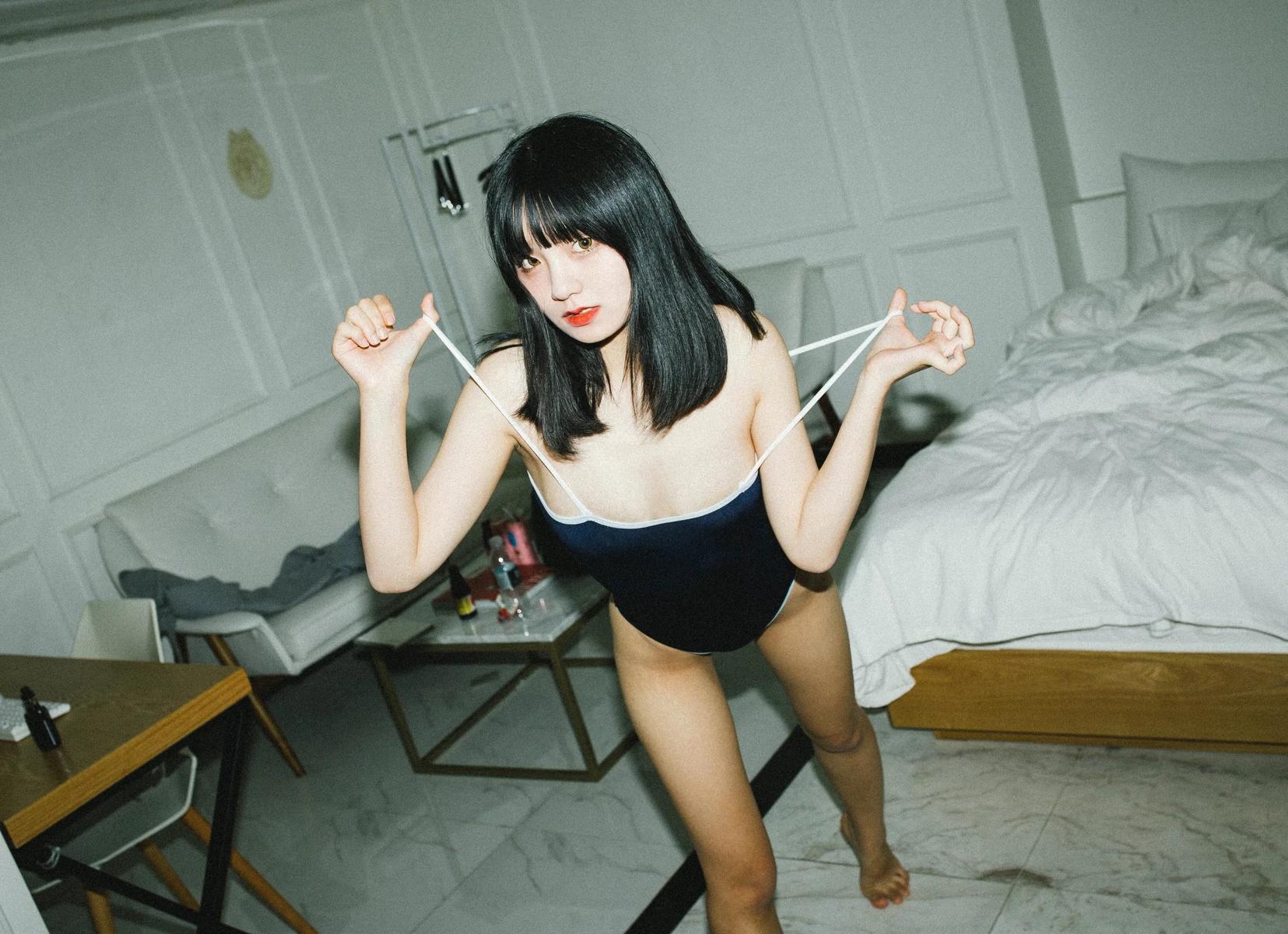 Jeong Jenny 정제니, [Moon Night Snap] The First Set.01 33