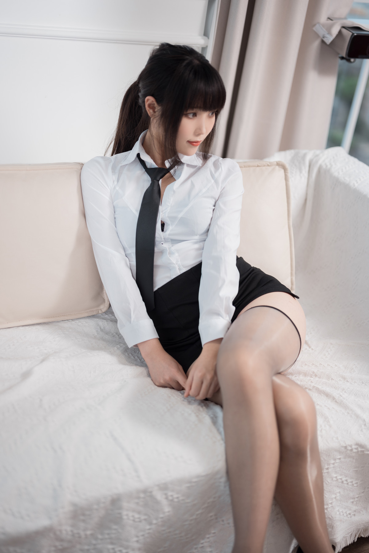 Cosplay 汪知子 Office Lady 2