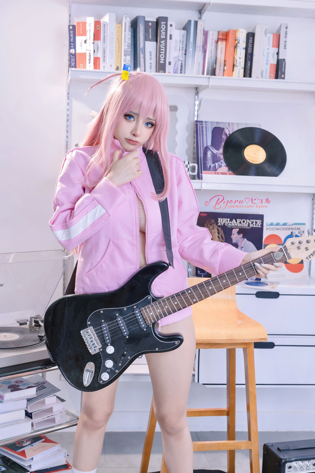 Cosplay 日本性感萝莉Byoru Bocchi The Rock 1