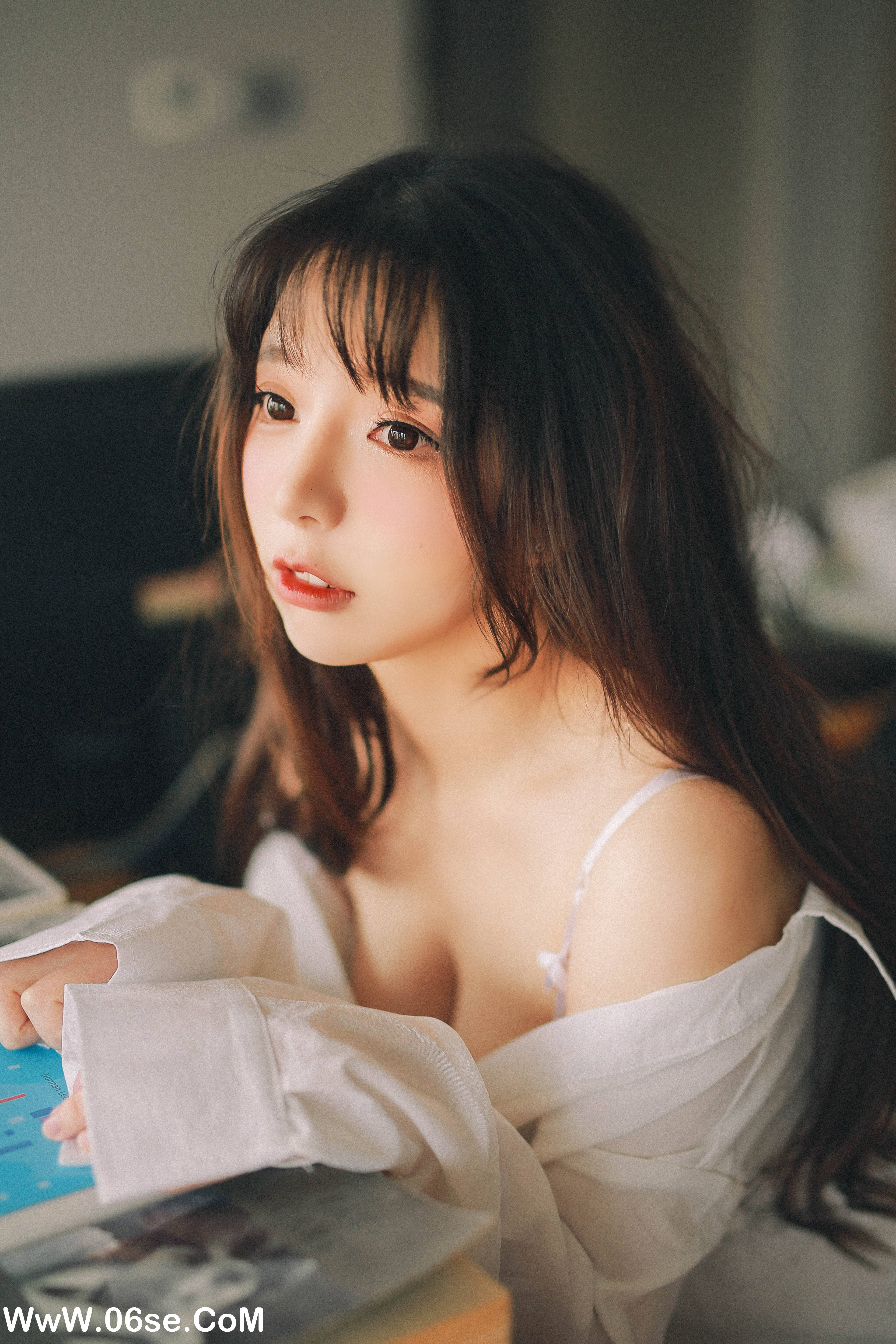 图片[20]-[YITUYU艺图语]2022.12.26 回到夏天 一坨王奕萌[23+1P／167MB]-六色网