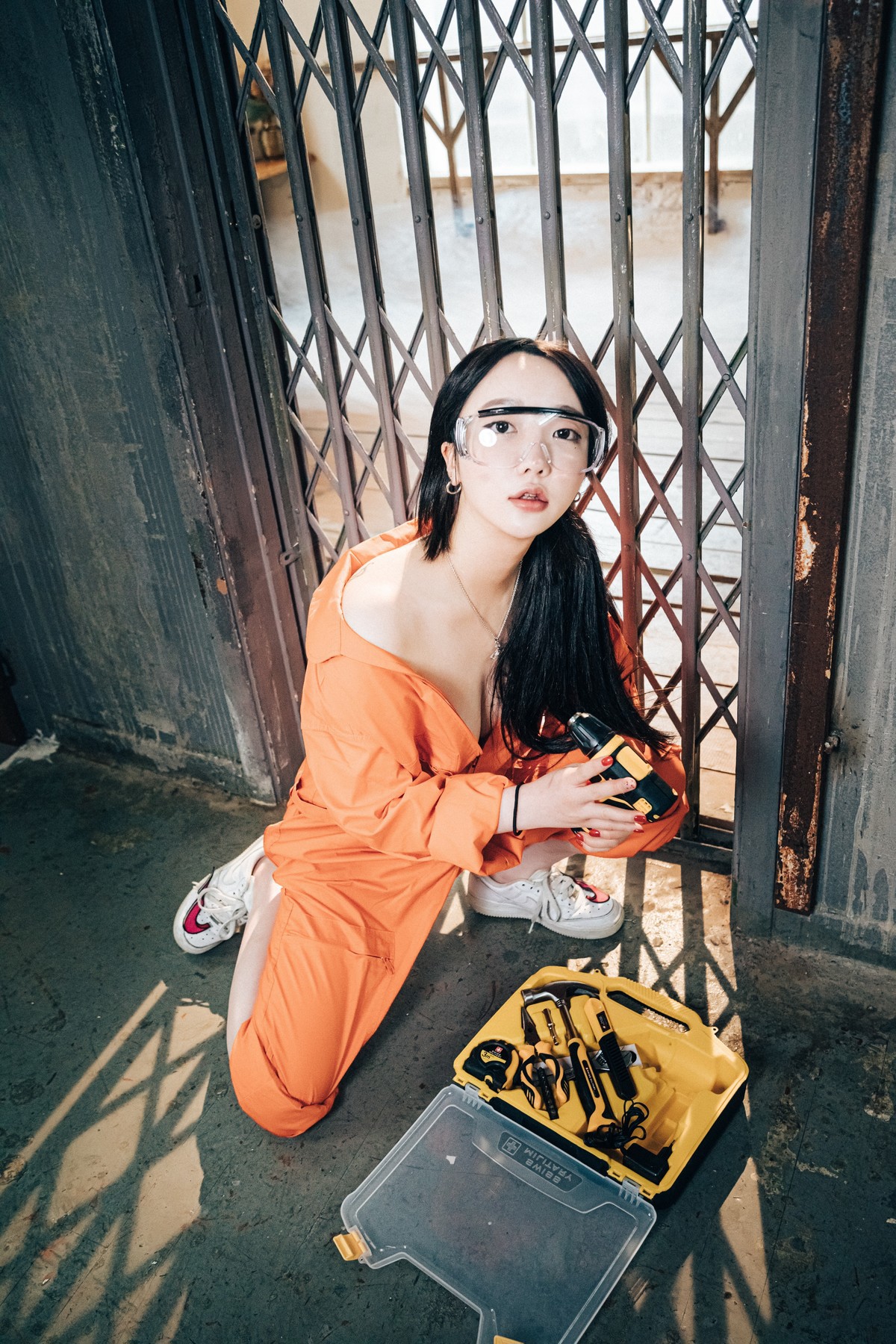 Son Yeeun 손예은, [Loozy] Where Are My Tools (Full ver.) Set.01 13
