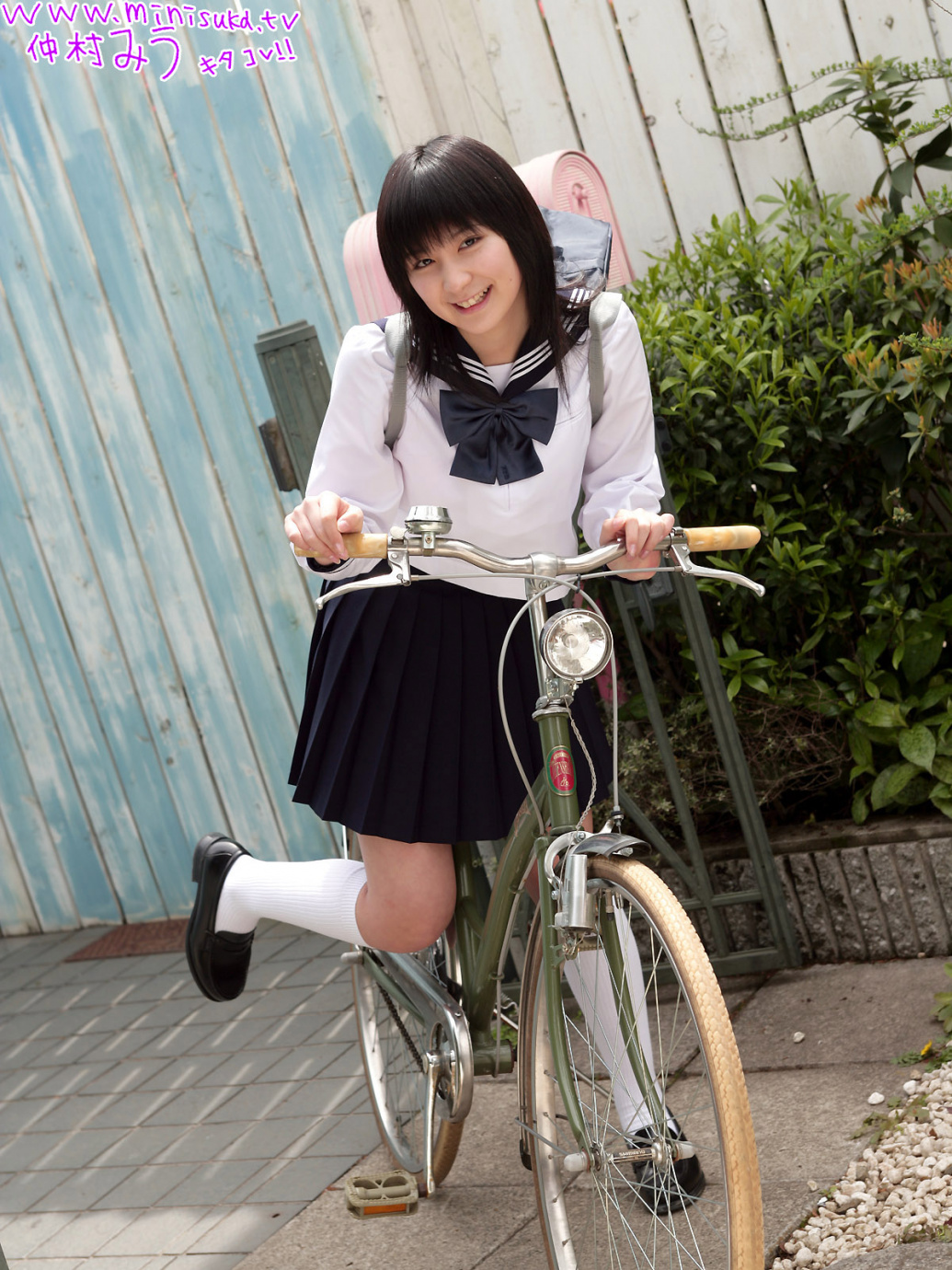 [Image: 3e5bc9f8d53f6335c4bff.jpg]