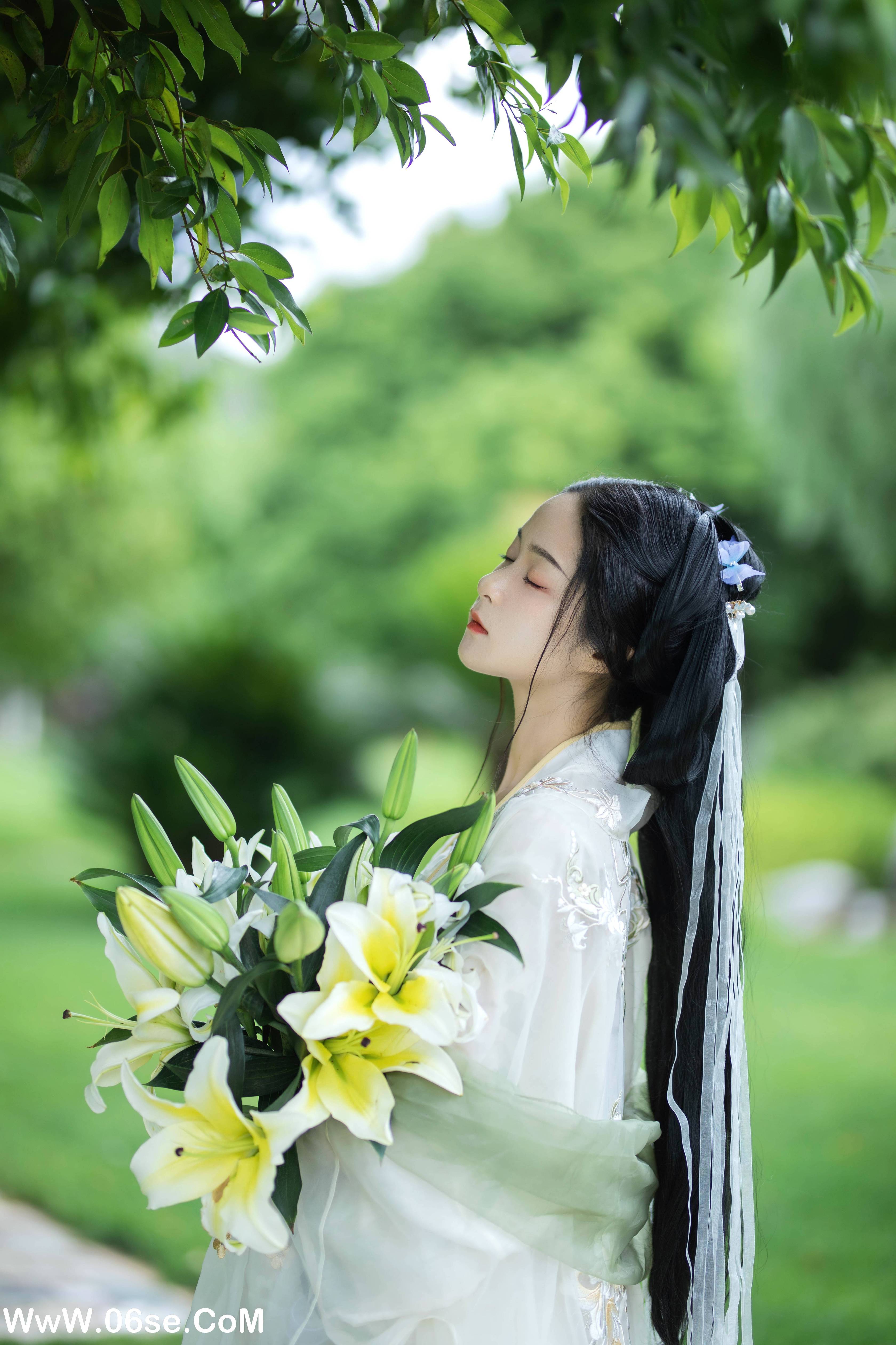图片[17]-[YITUYU艺图语]2022.08.13 夏日百合 余鱼_Coo[21+1P／59.6MB]-六色网