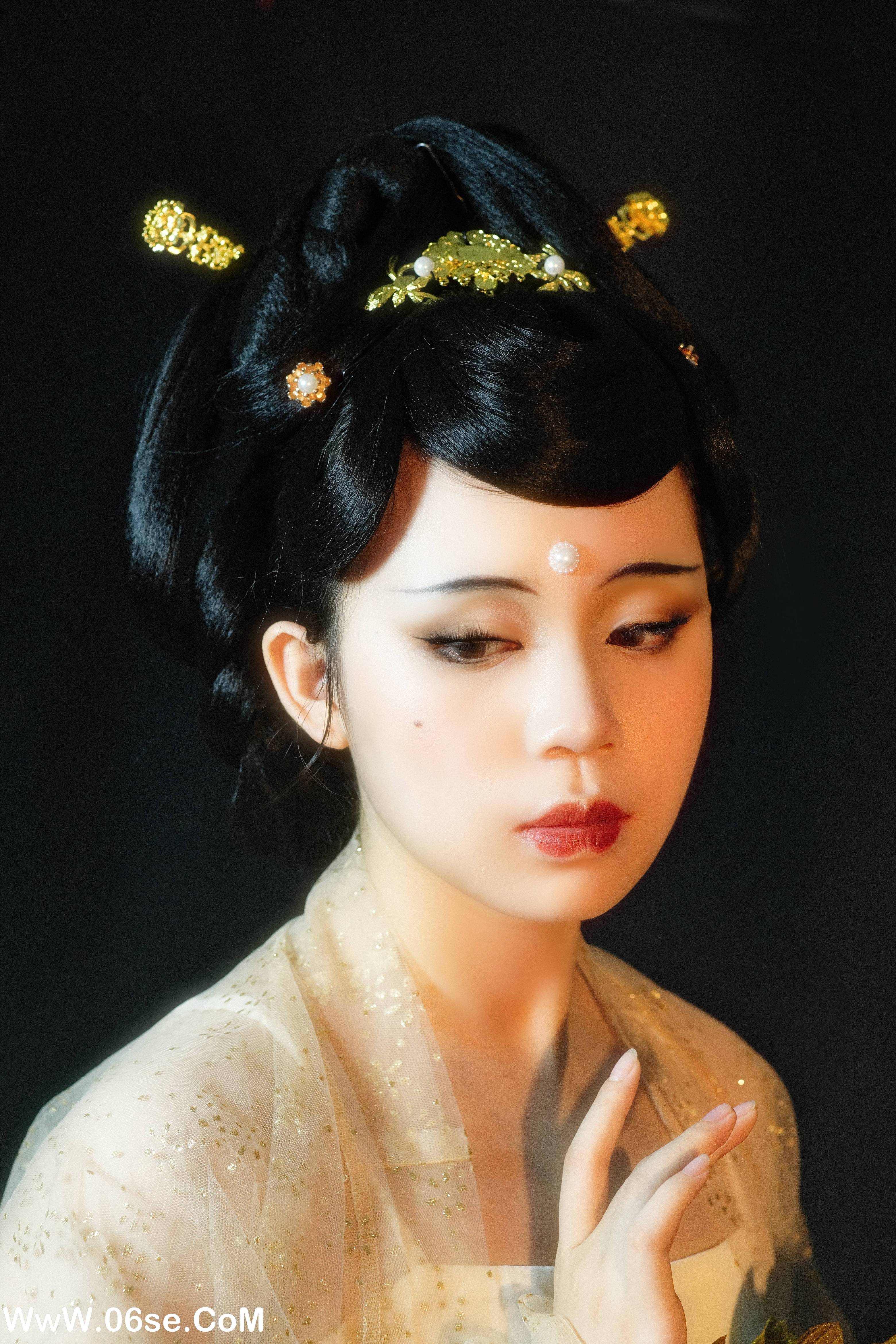 图片[22]-[YITUYU艺图语]2022.09.22 菩萨蛮 一只高高[24+1P／526MB]-六色网