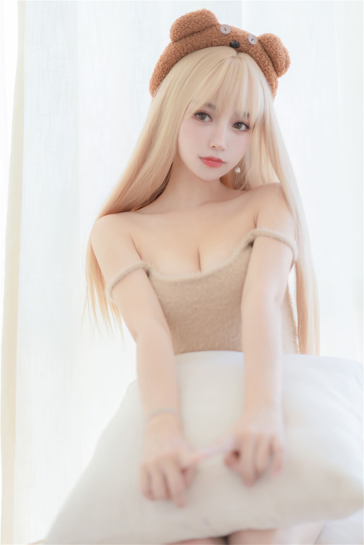 Cosplay 过期米线线喵 小熊软糖 11