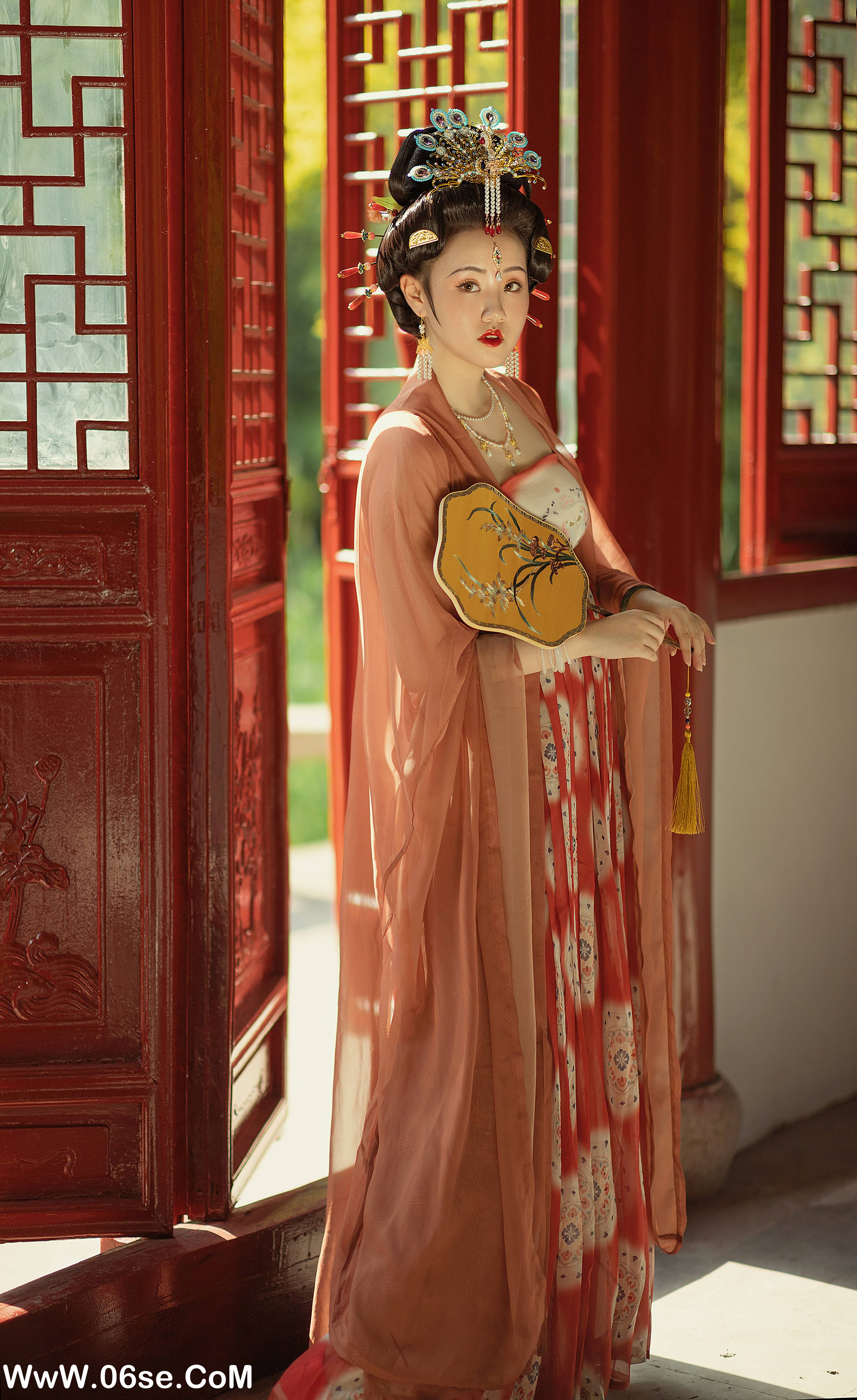 图片[4]-[YITUYU艺图语]2022.02.05 大唐富贵花 雨绵绵o[24+1P／258MB]-六色网